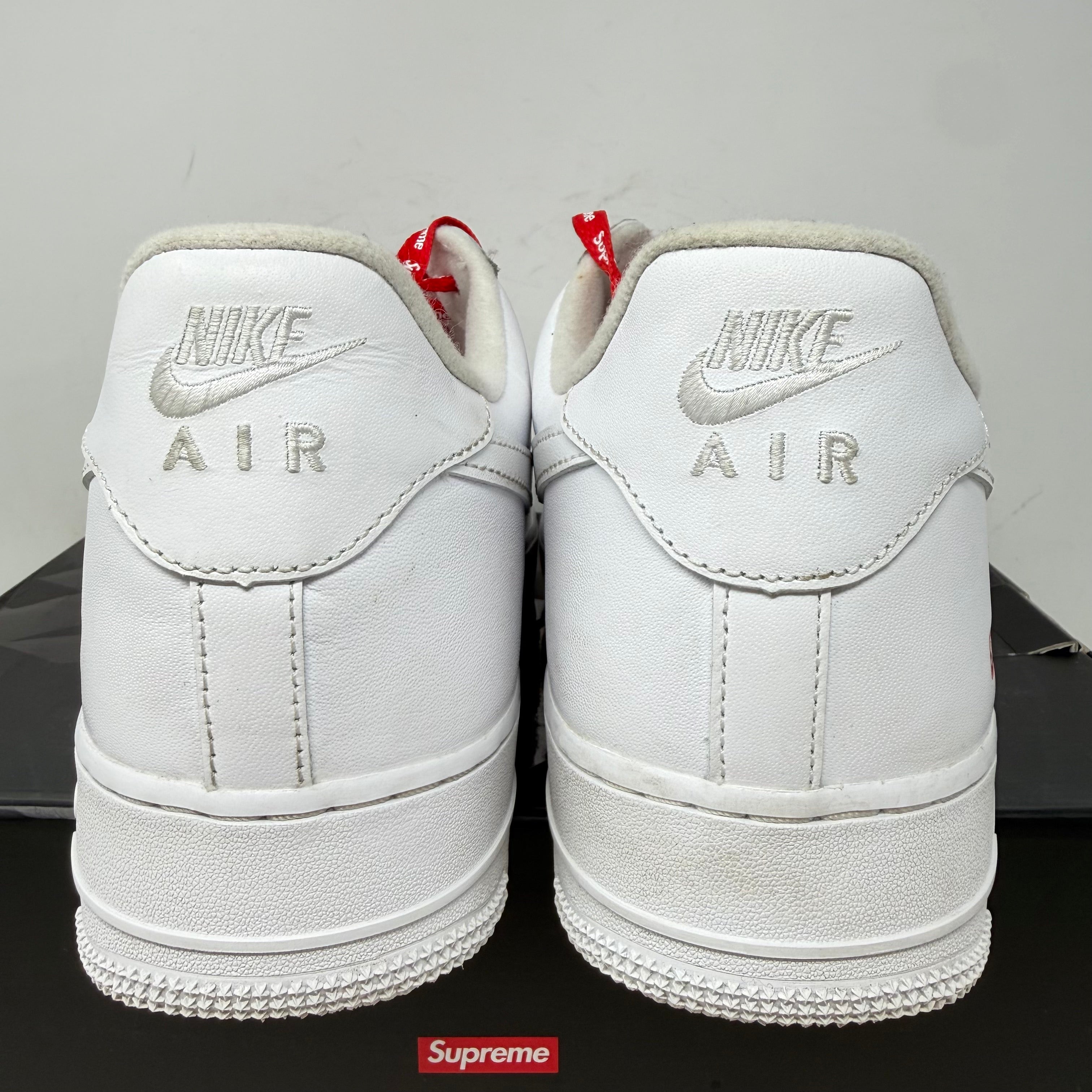 Nike Air Force 1 Low Supreme White