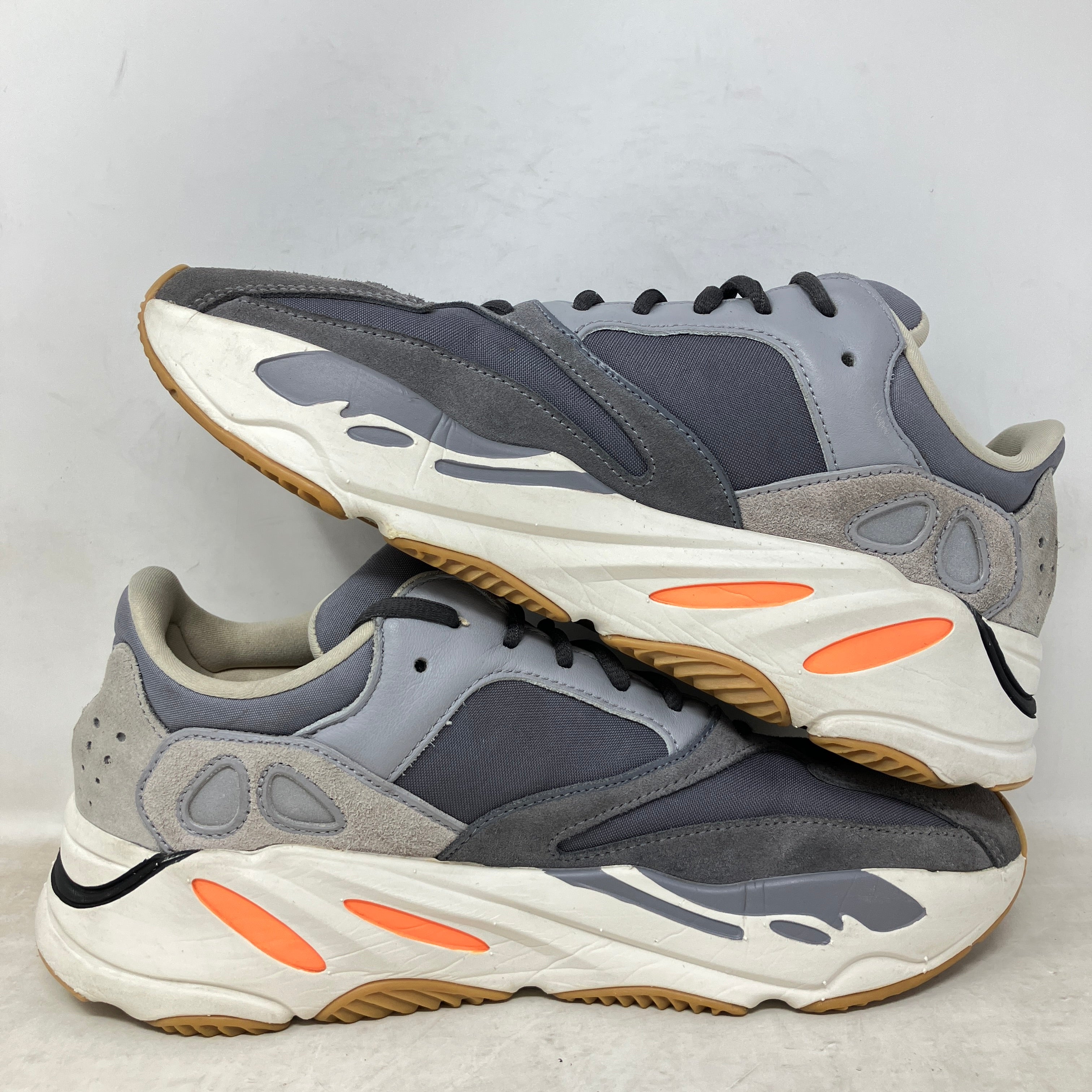 adidas Yeezy Boost 700 Magnet