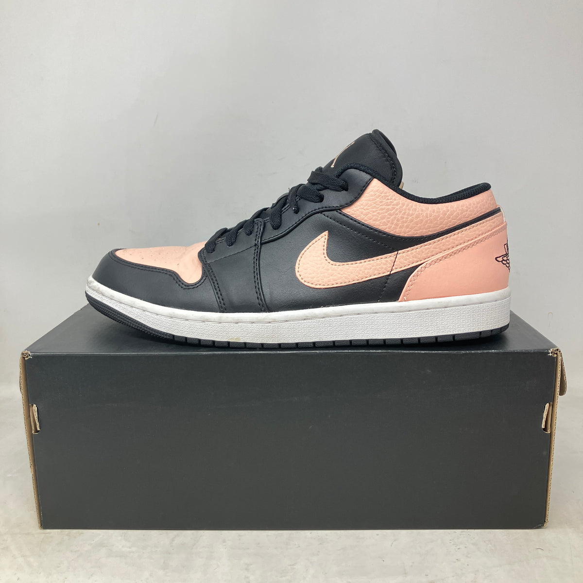 Jordan 1 Low Crimson Tint