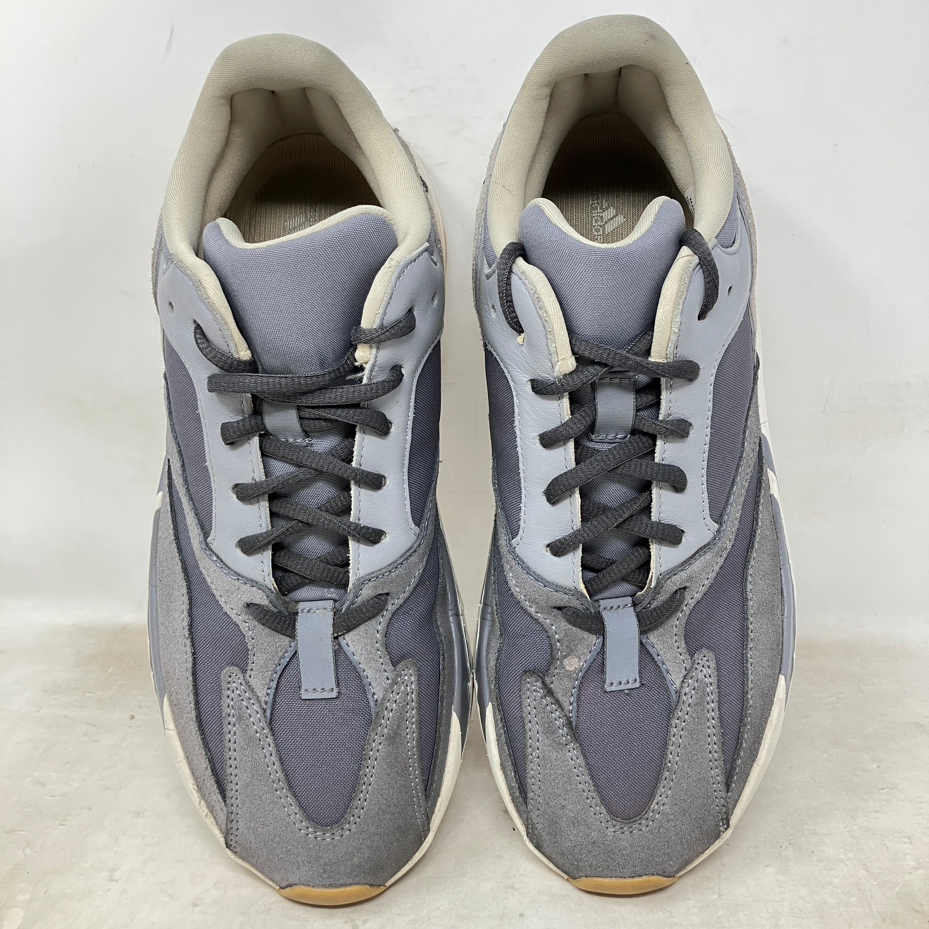 adidas Yeezy Boost 700 Magnet