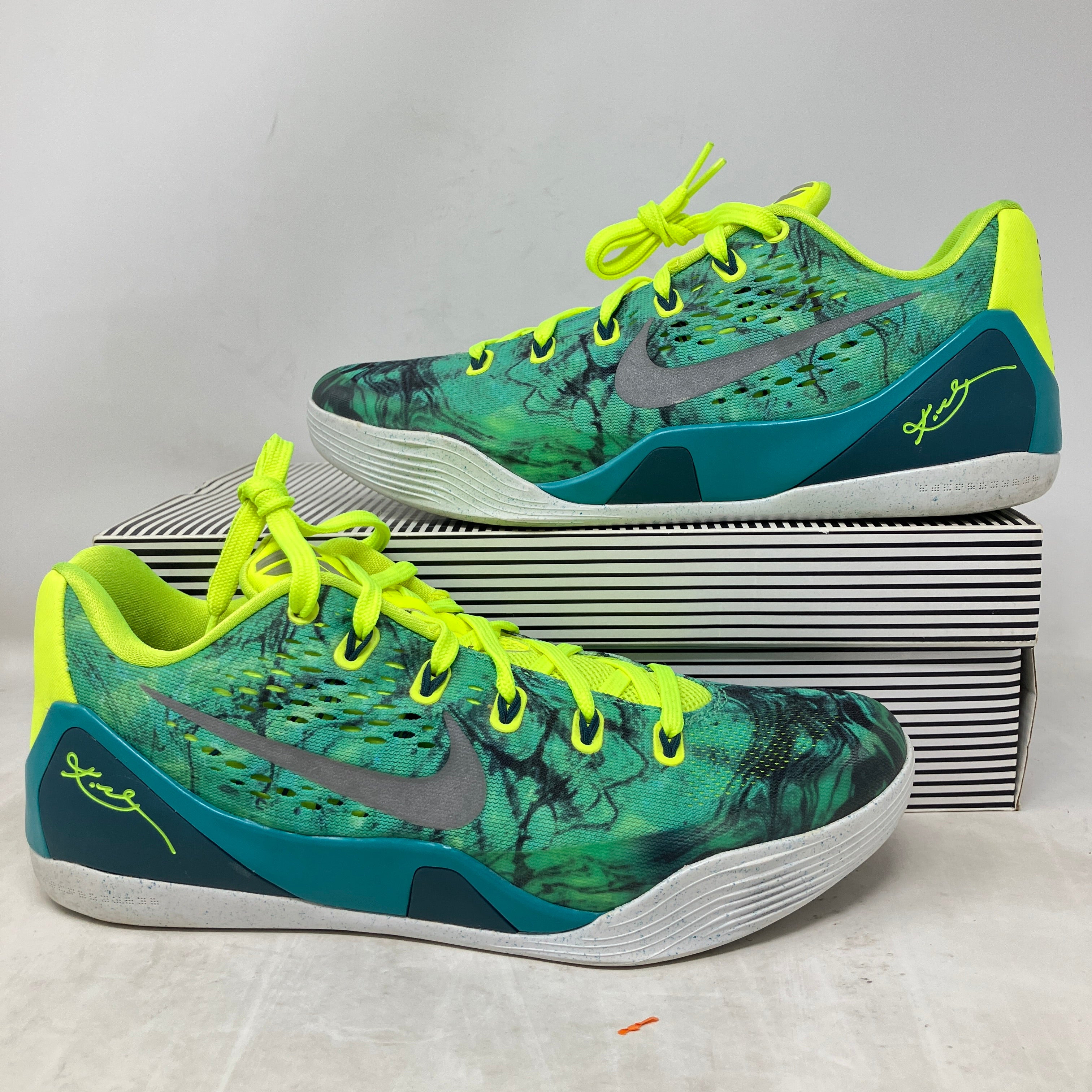 Nike Kobe 9 EM Low Easter