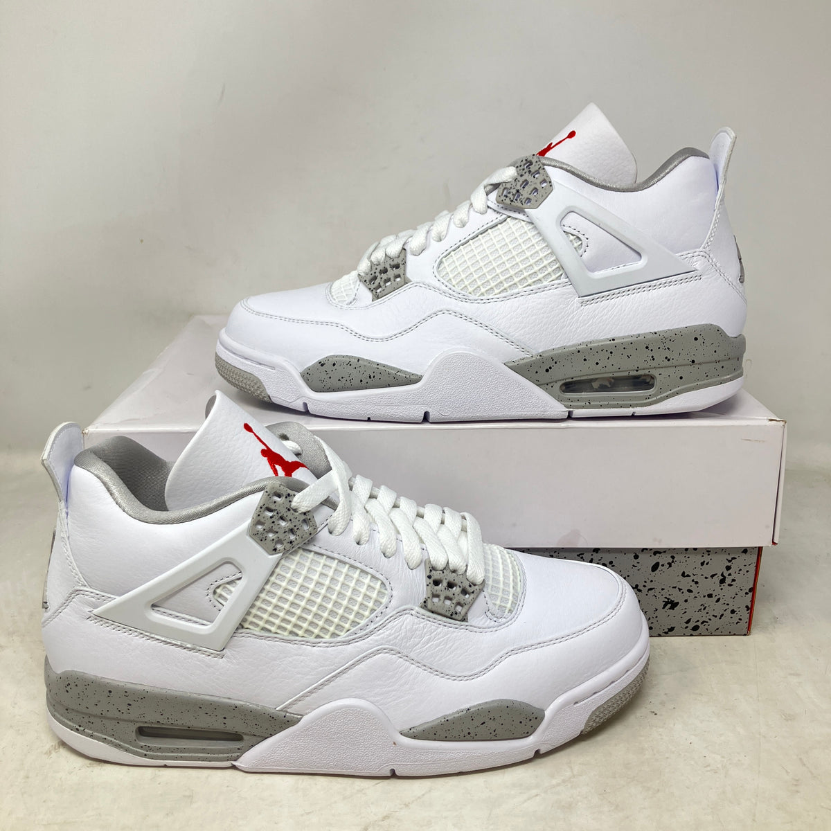 Jordan 4 Retro White Oreo (2021)