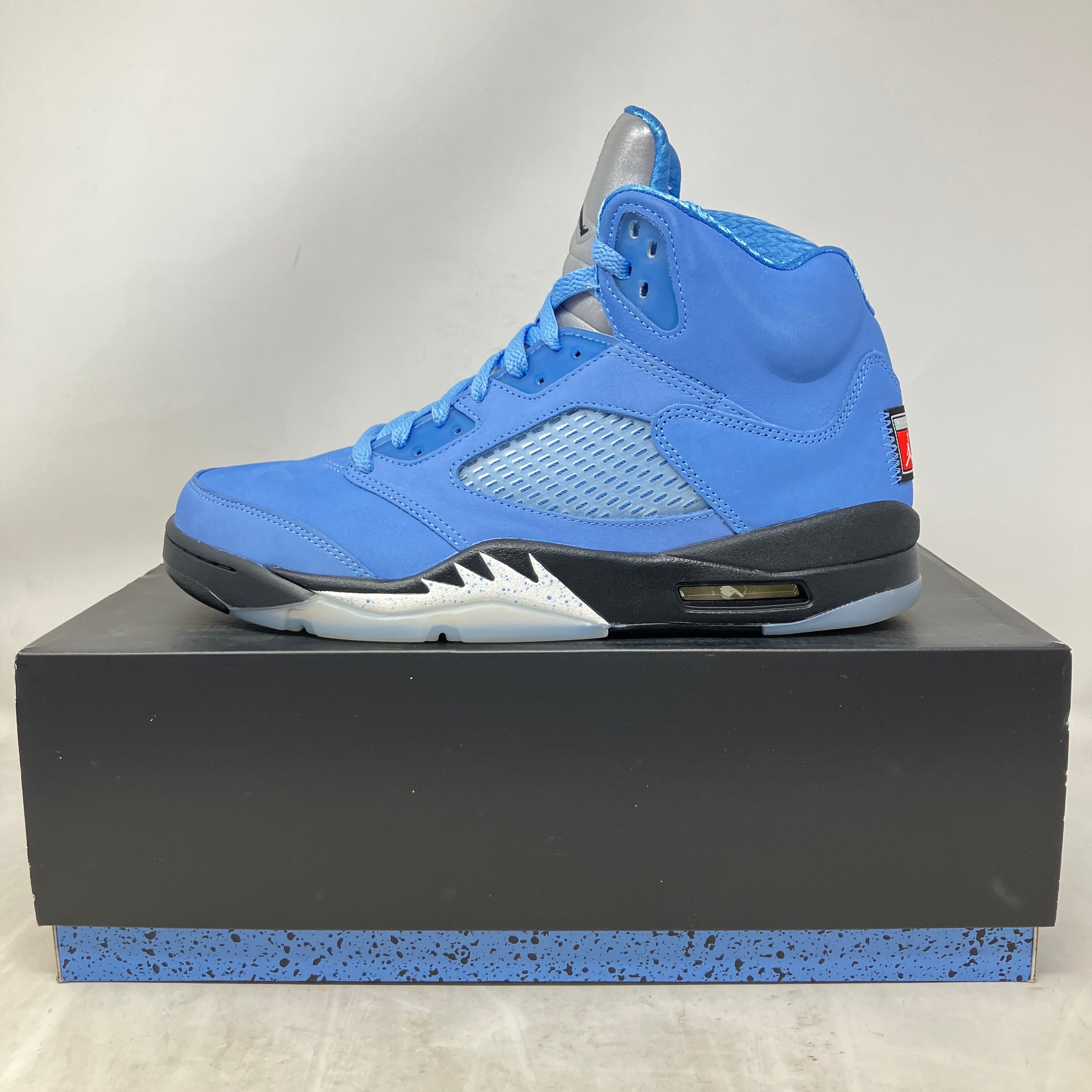 Jordan 5 Retro UNC University Blue