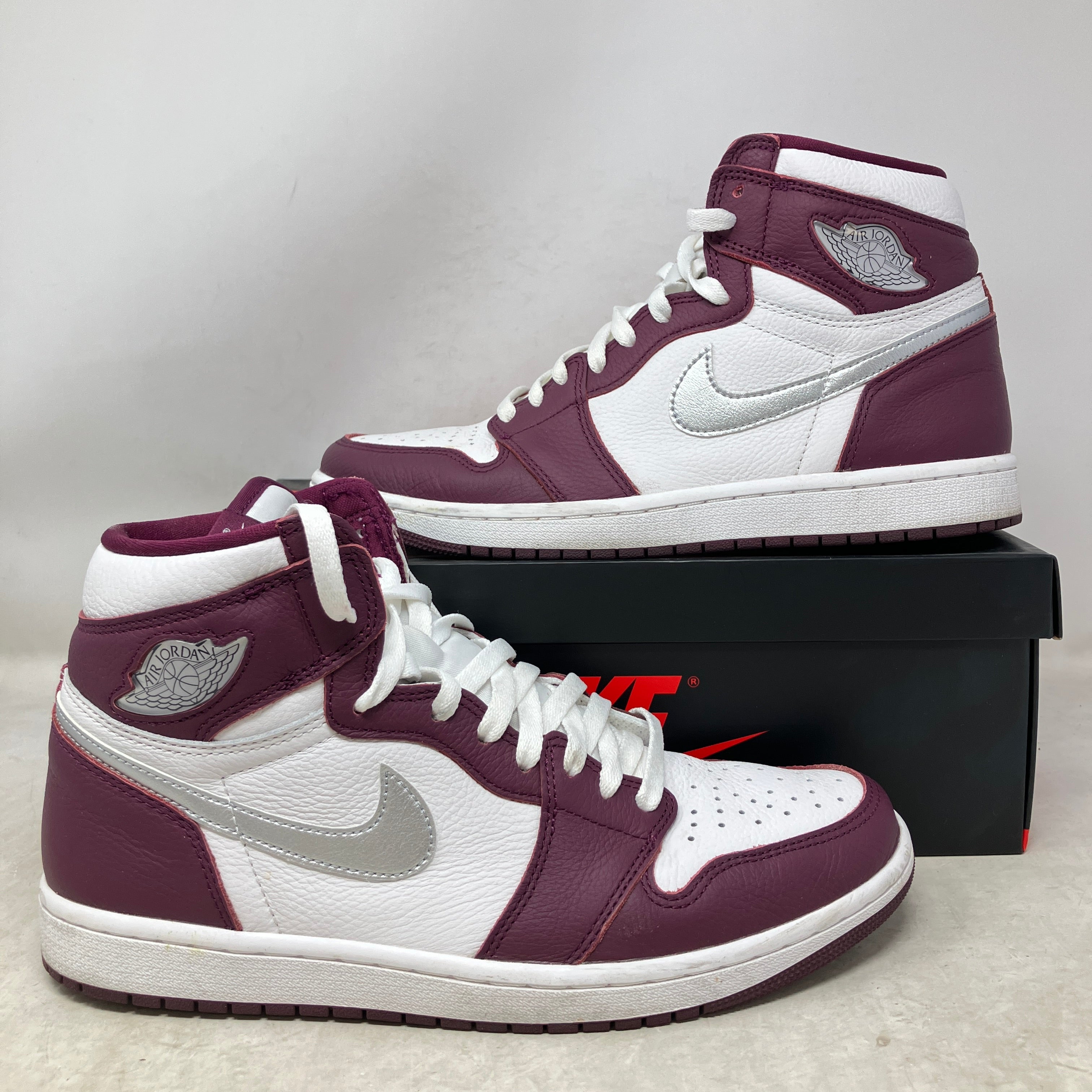 Jordan 1 Retro High OG Bordeaux