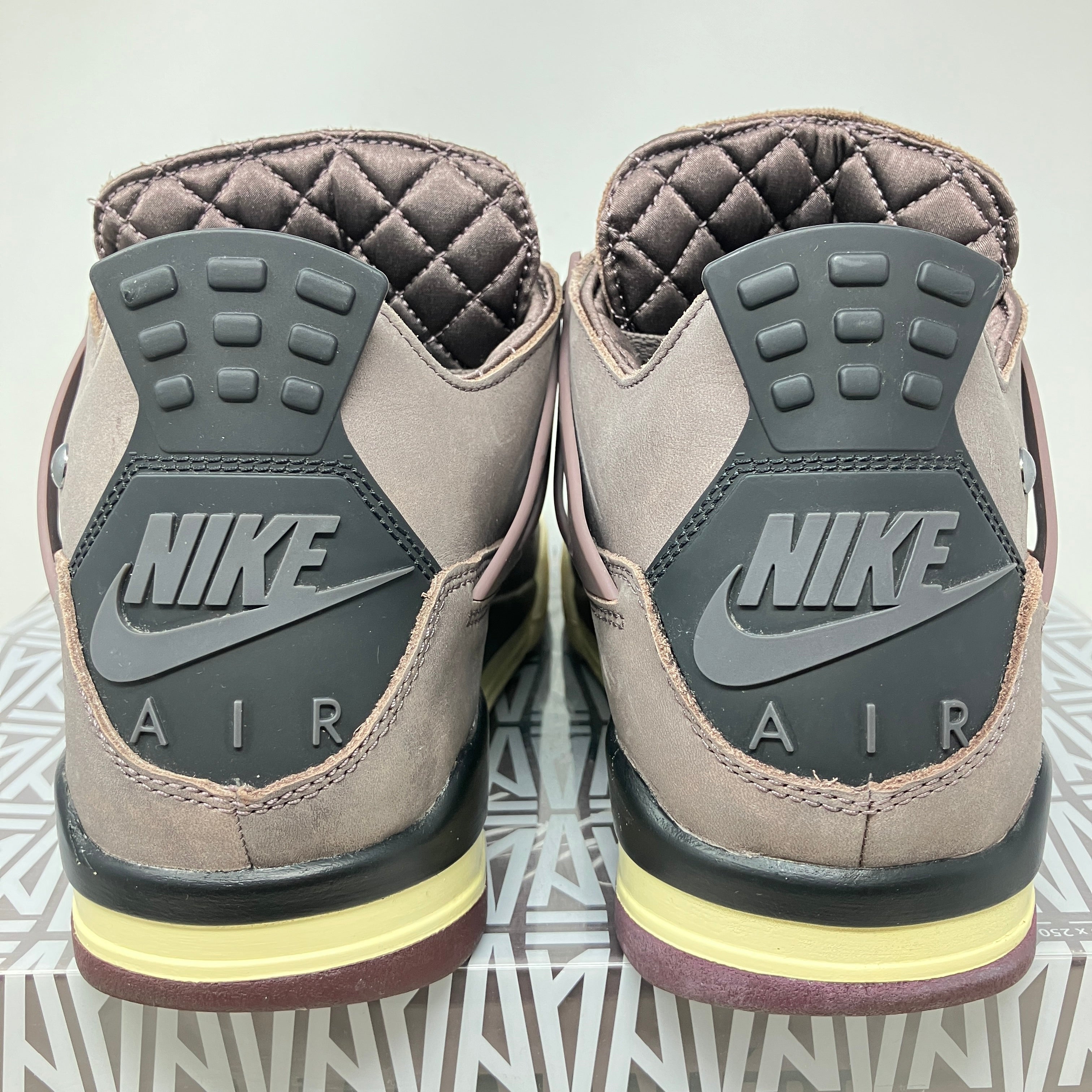 Jordan 4 Retro SP A Ma Maniére Violet Ore