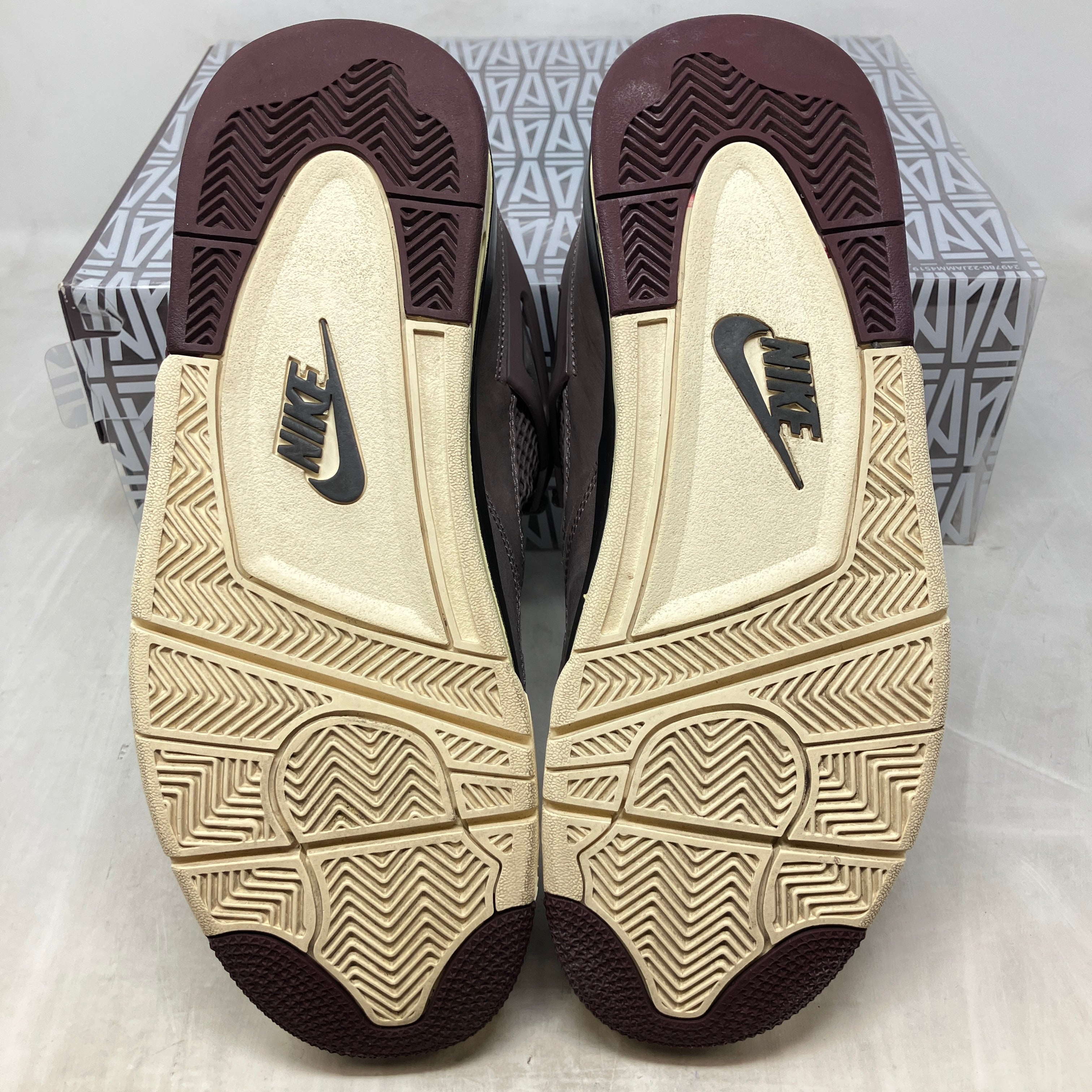 Jordan 4 Retro SP A Ma Maniére Violet Ore