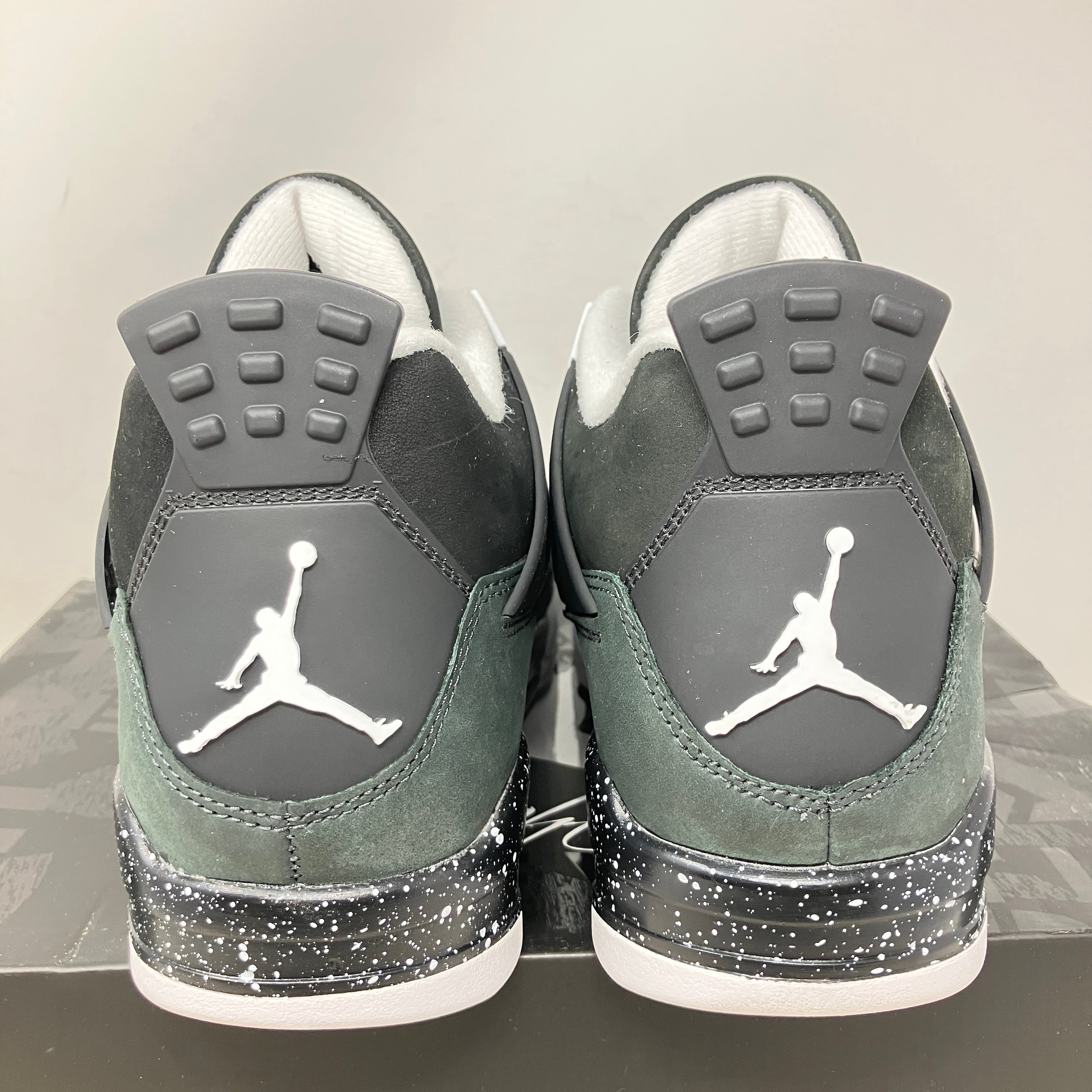 Jordan 4 Retro Fear (2024)