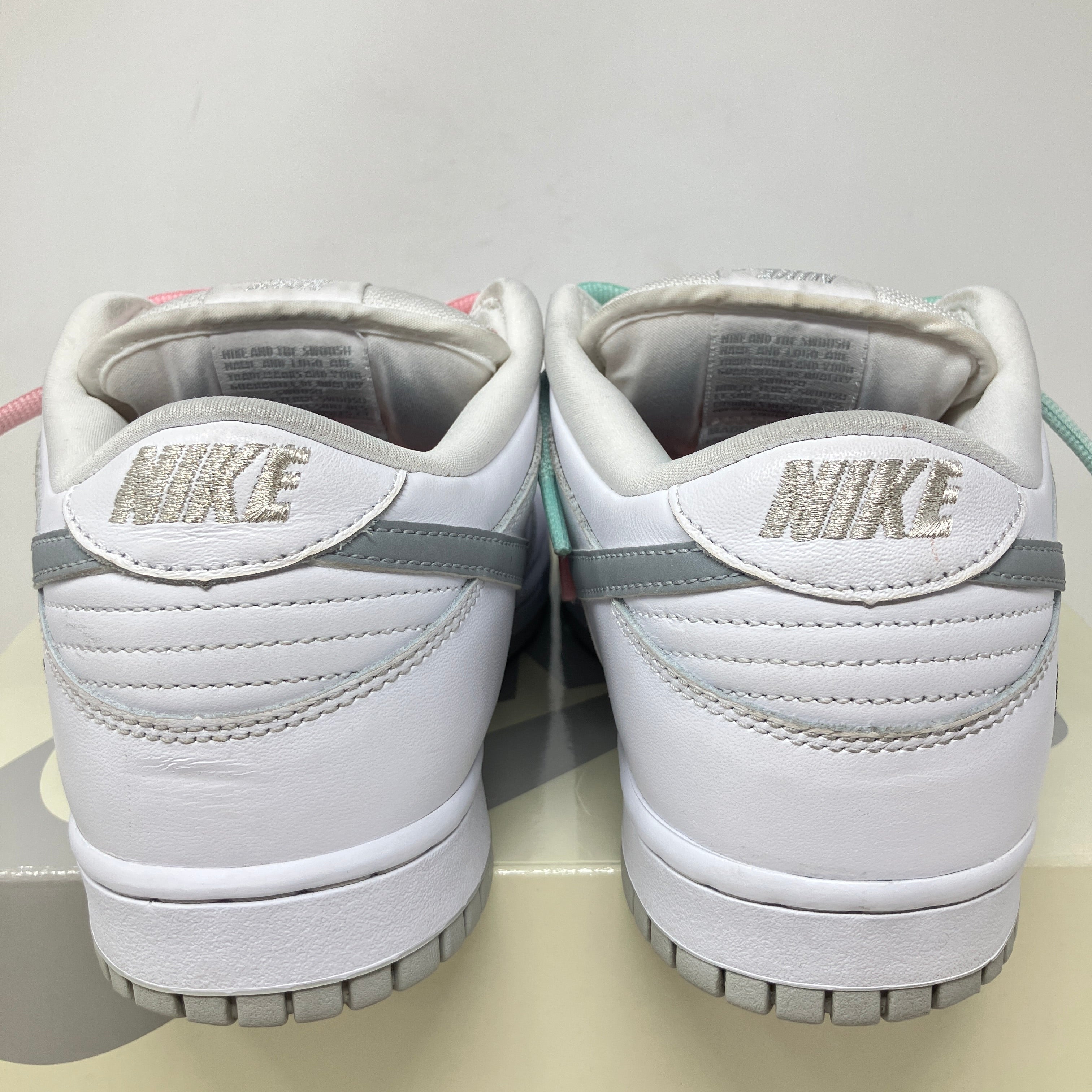 Nike SB Dunk Low Supreme 94 White Metallic Silver