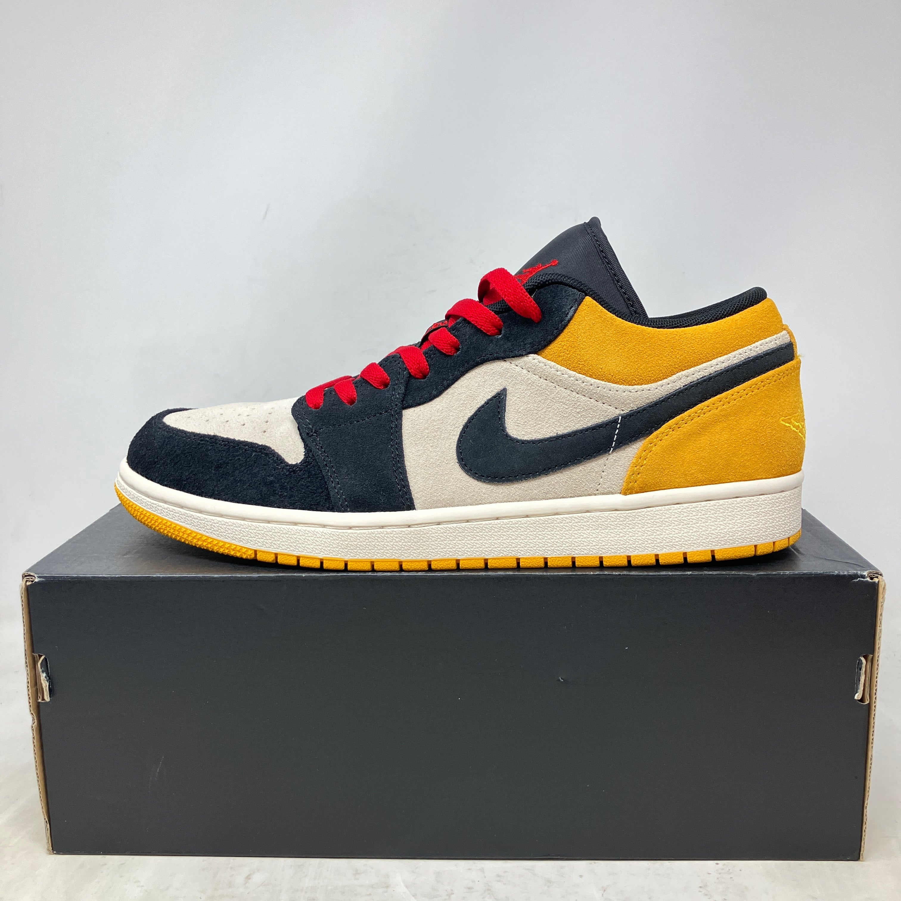 Jordan 1 Low Sail University Gold Black