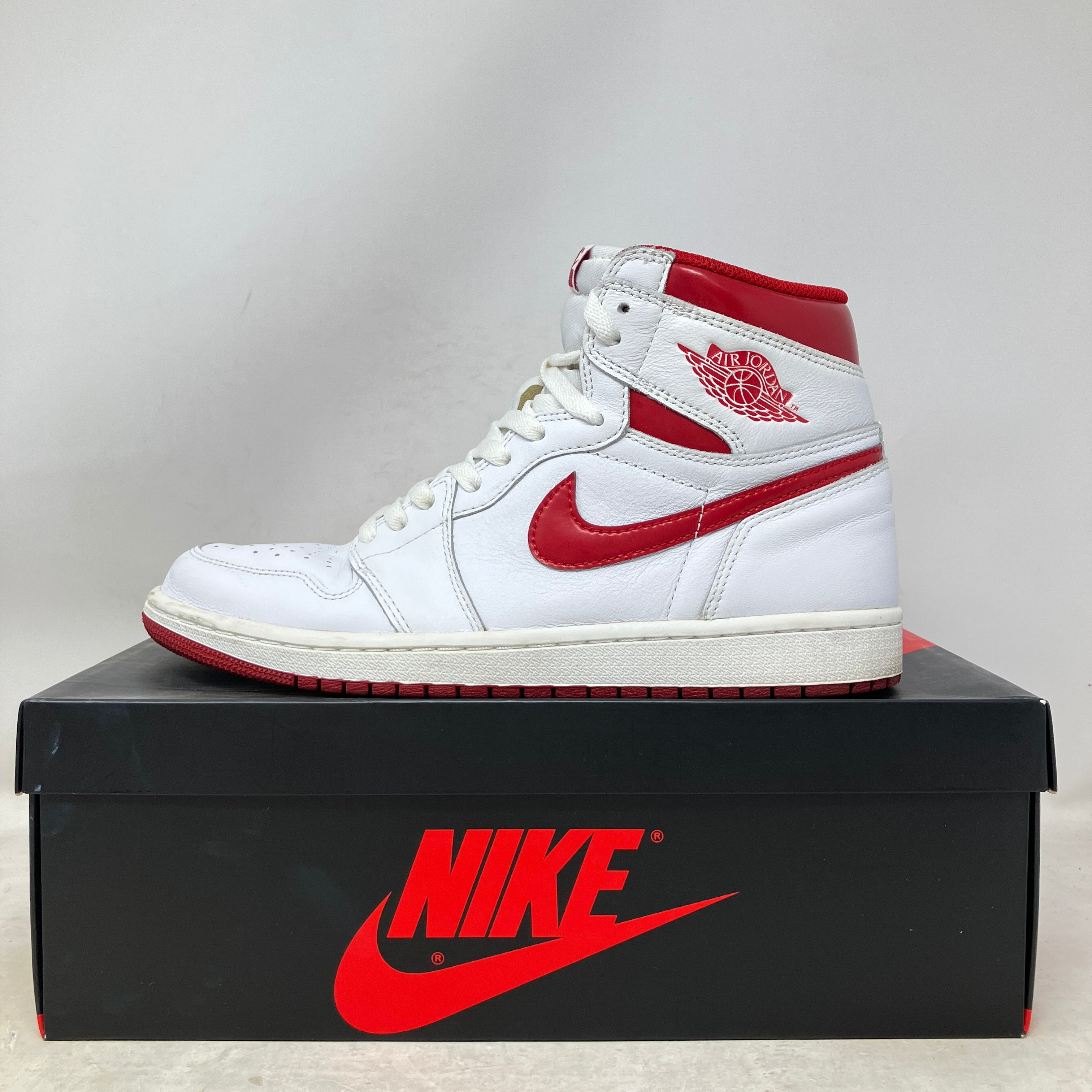 Jordan 1 Retro Metallic Red (2017)