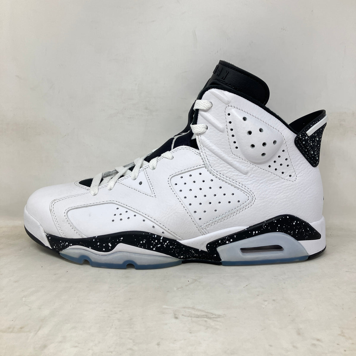 Jordan 6 Retro Reverse Oreo