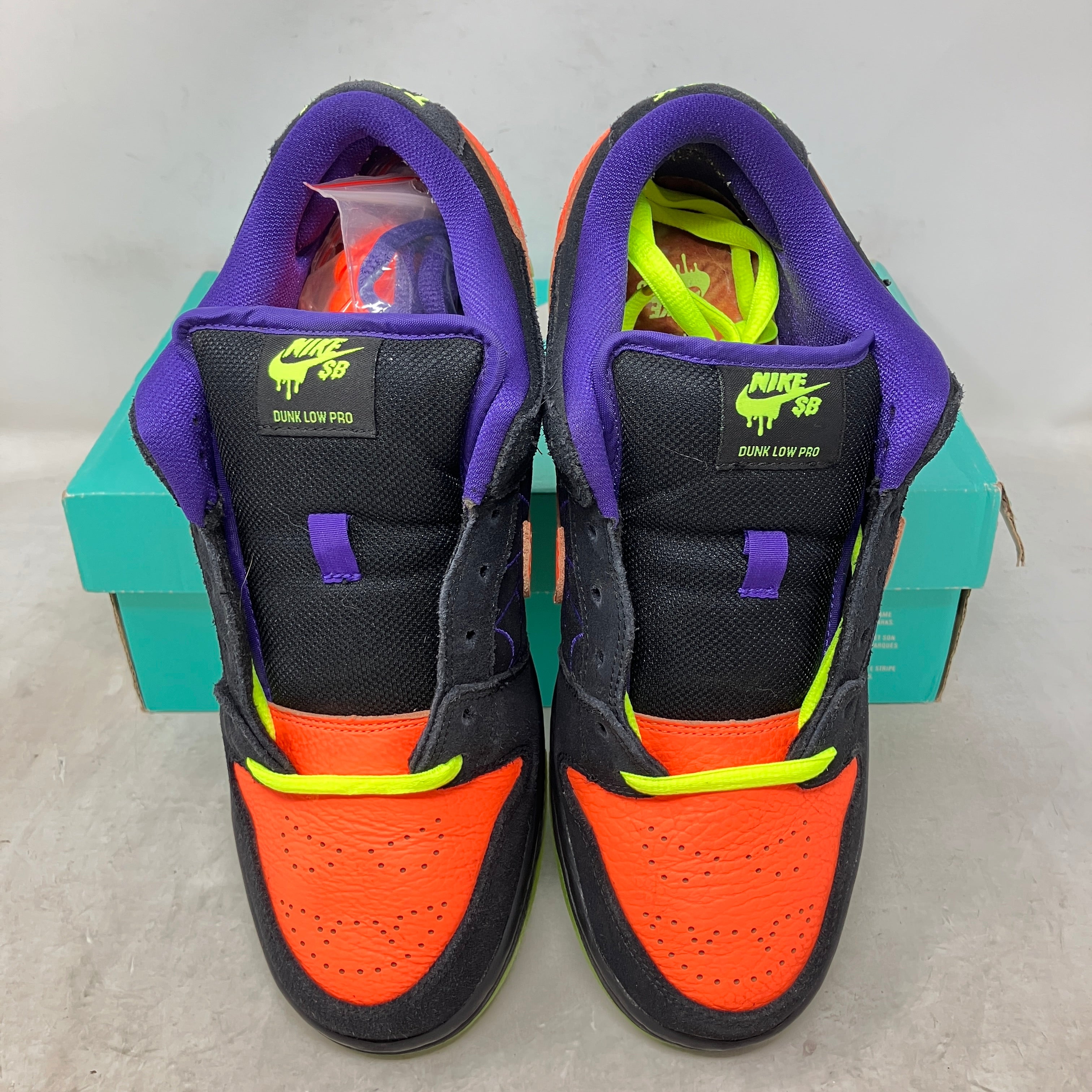 Nike SB Dunk Low Night of Mischief Halloween