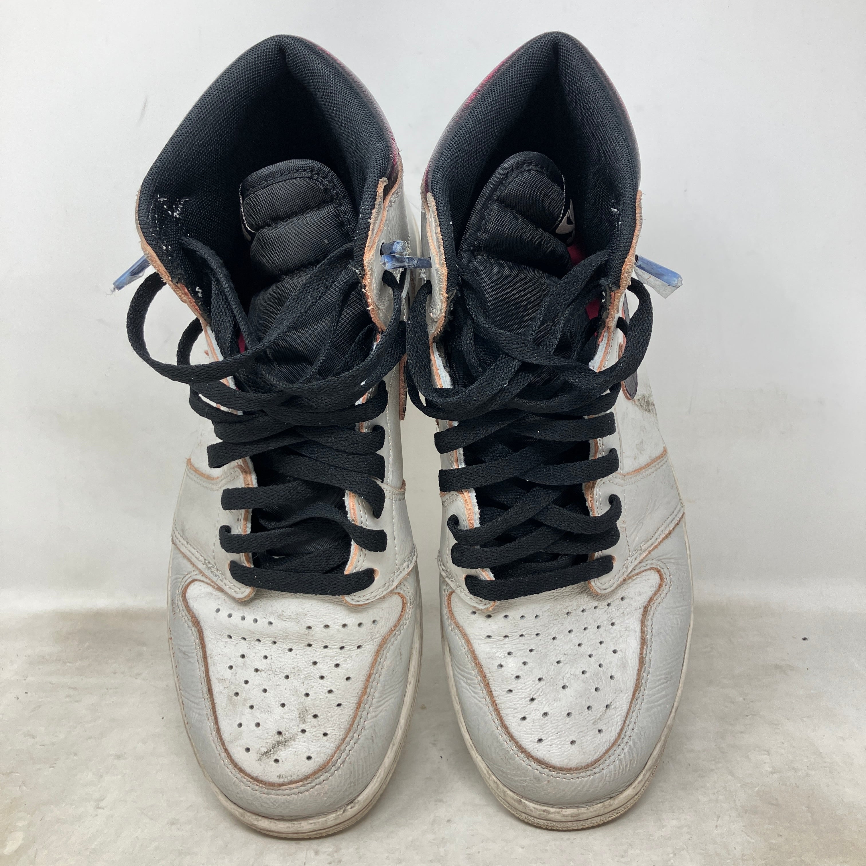 Jordan 1 Retro High OG Defiant SB NYC to Paris