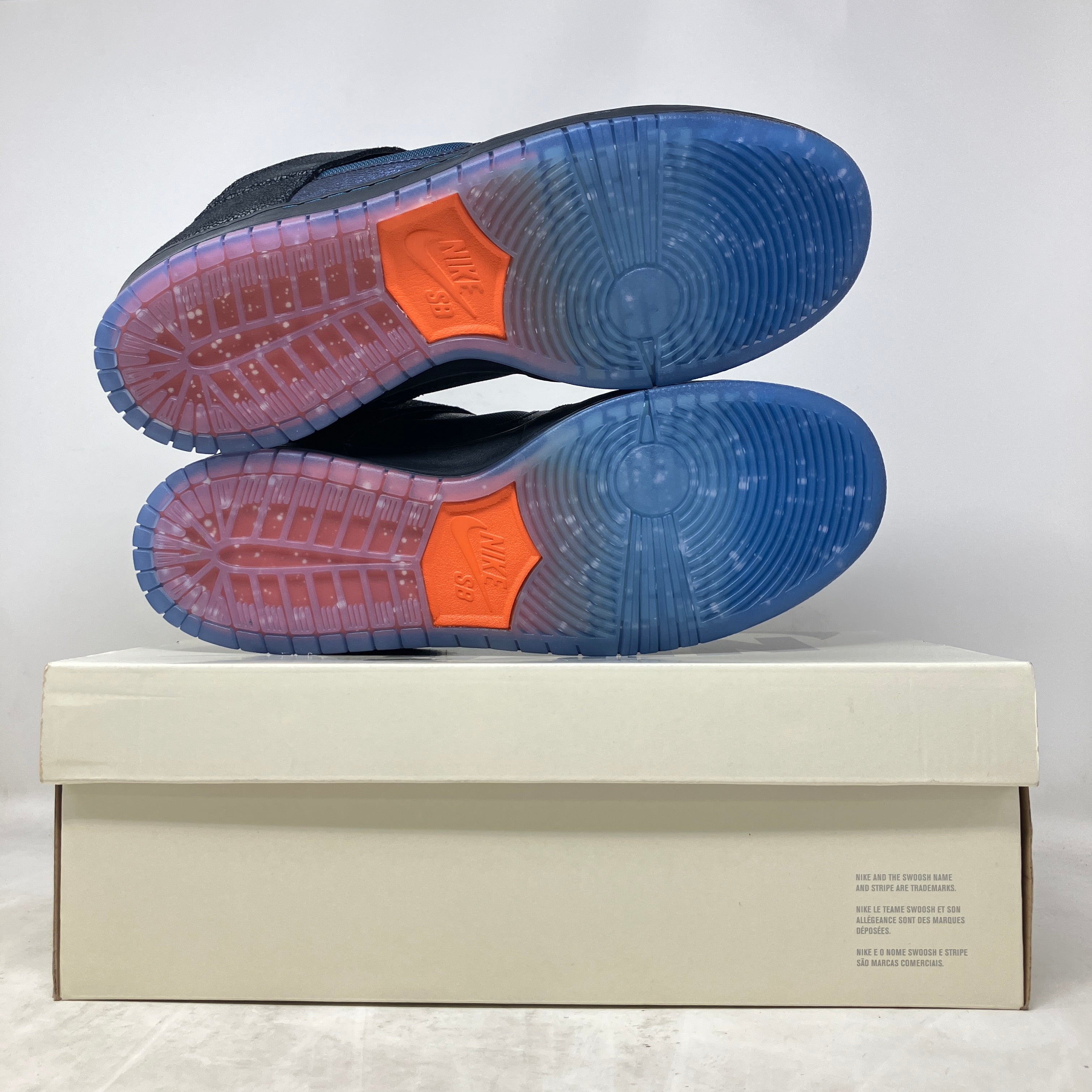 Nike SB Dunk Low Pro Bluetile Skateboards