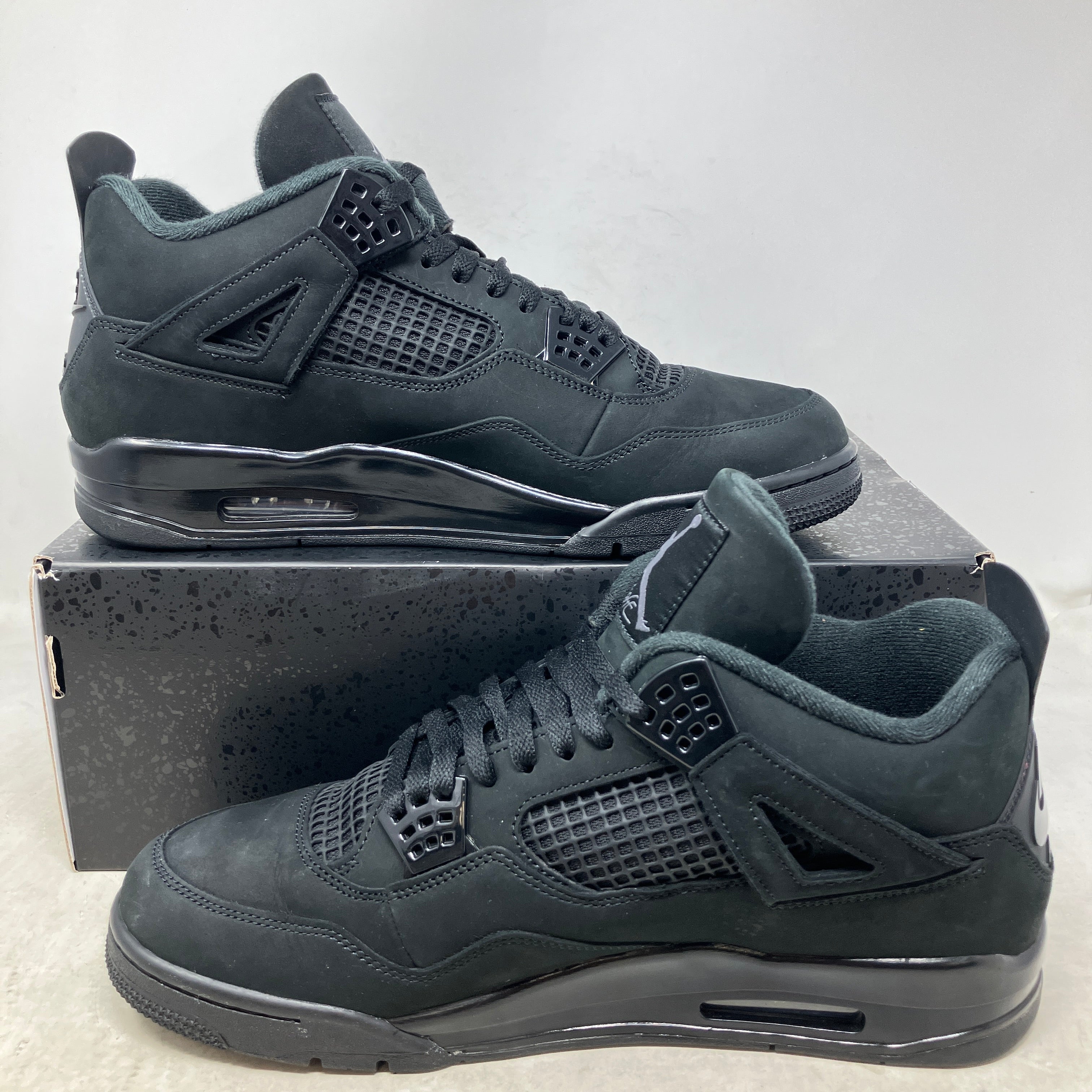 Jordan 4 Retro Black Cat (2025)