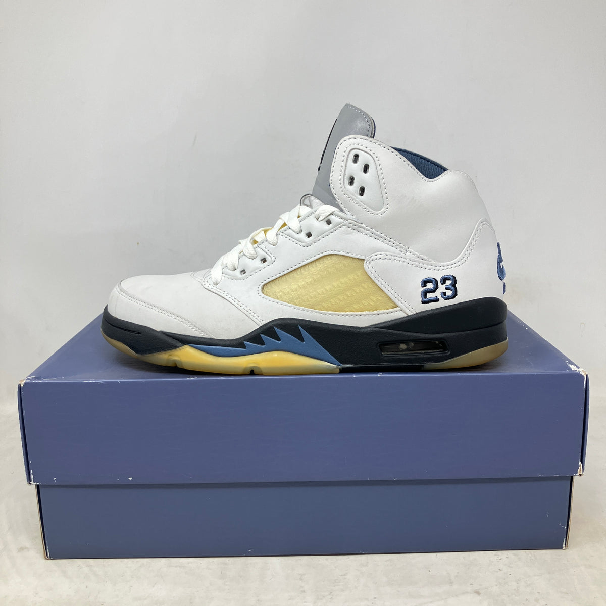 Jordan 5 Retro A Ma Maniére Dawn (Women's)
