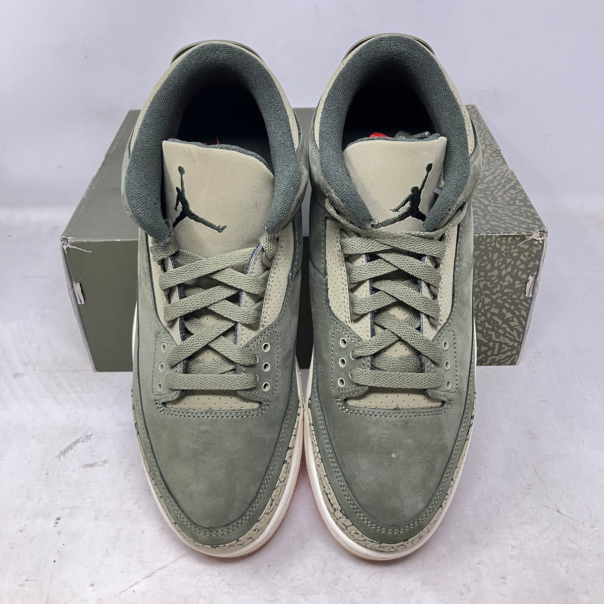 Jordan 3 Retro Family Affair
