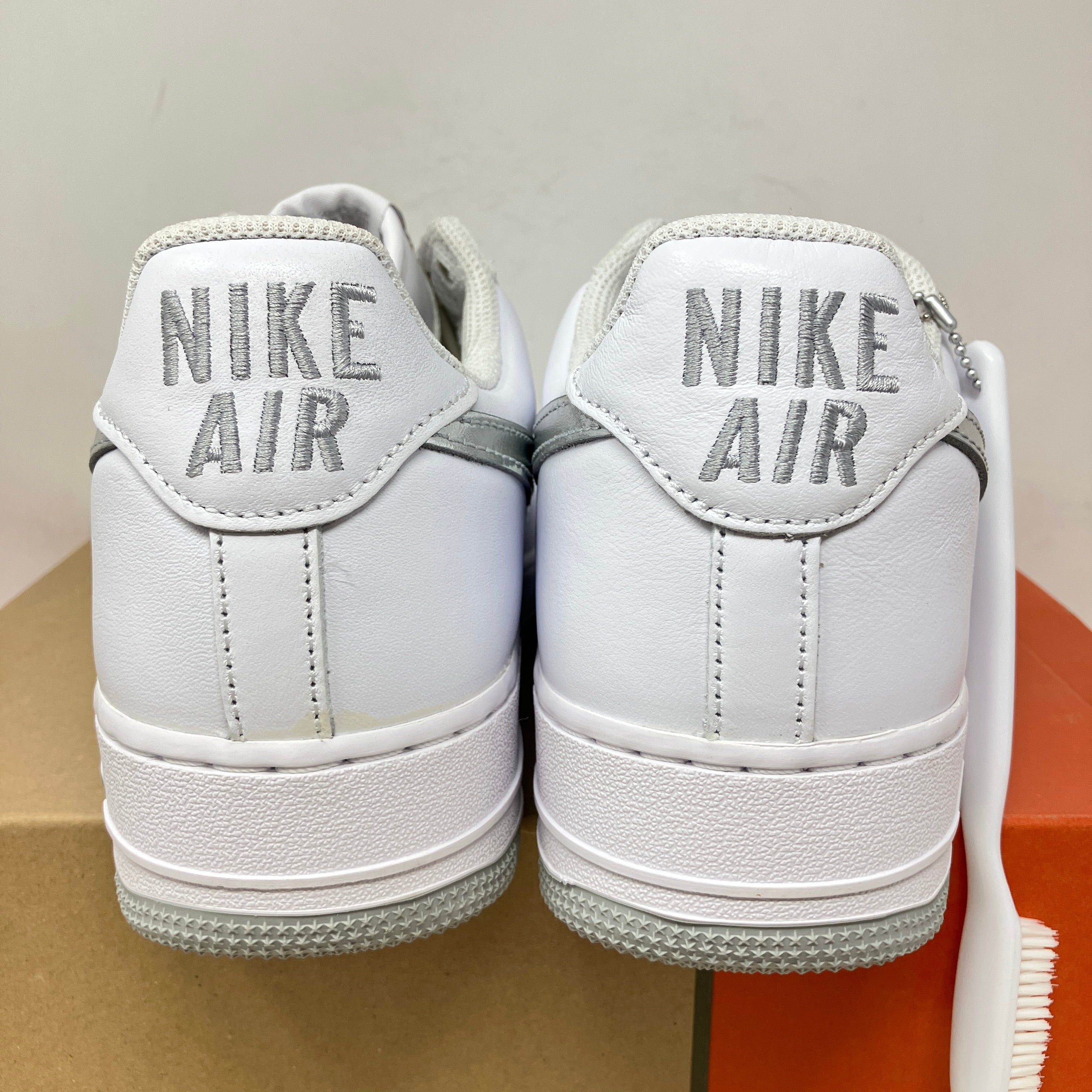 Nike Air Force 1 '07 Low Color of the Month White Metallic Silver