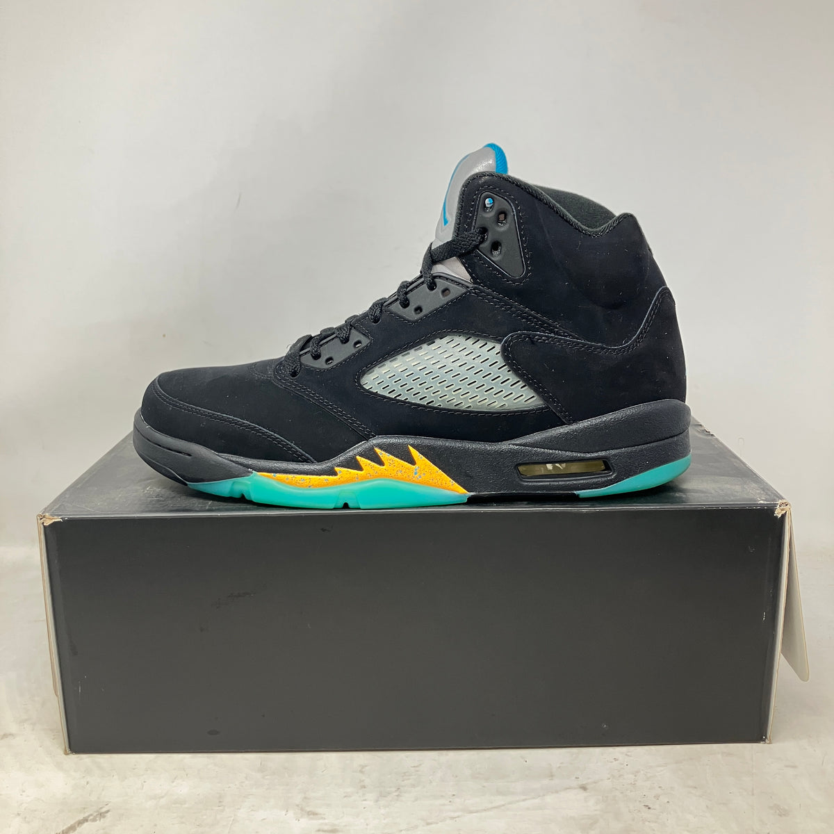 Jordan 5 Retro Aqua