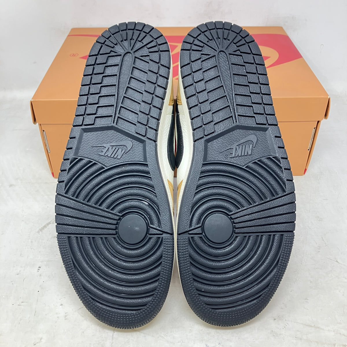 Jordan 1 Low OG Rookie of the Year