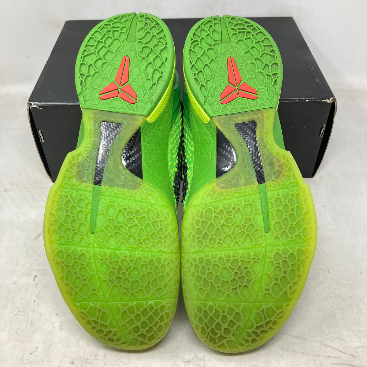Nike Kobe 6 Protro Grinch (2020)