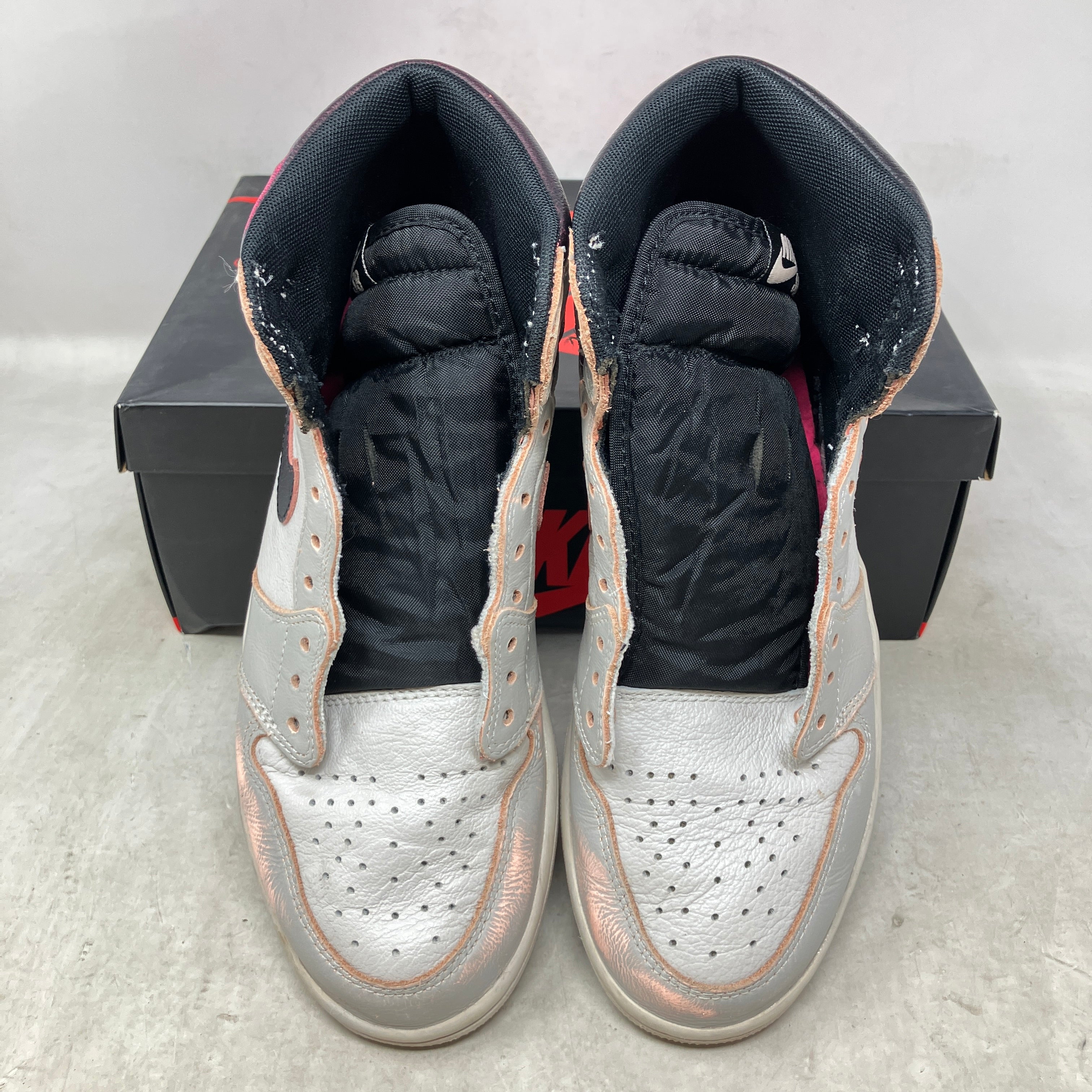 Jordan 1 Retro High OG Defiant SB NYC to Paris