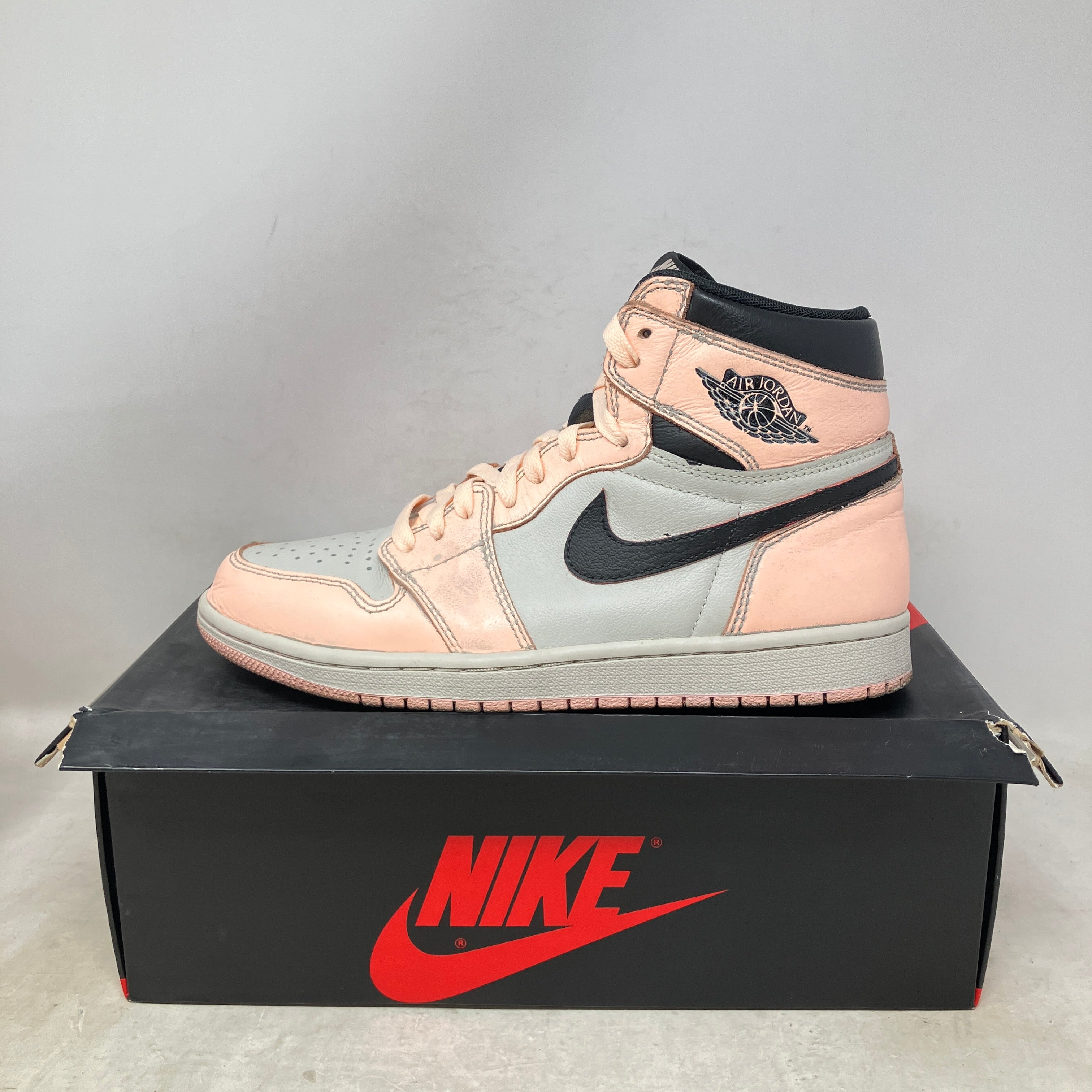 Jordan 1 Retro High OG Defiant SB NYC to Paris