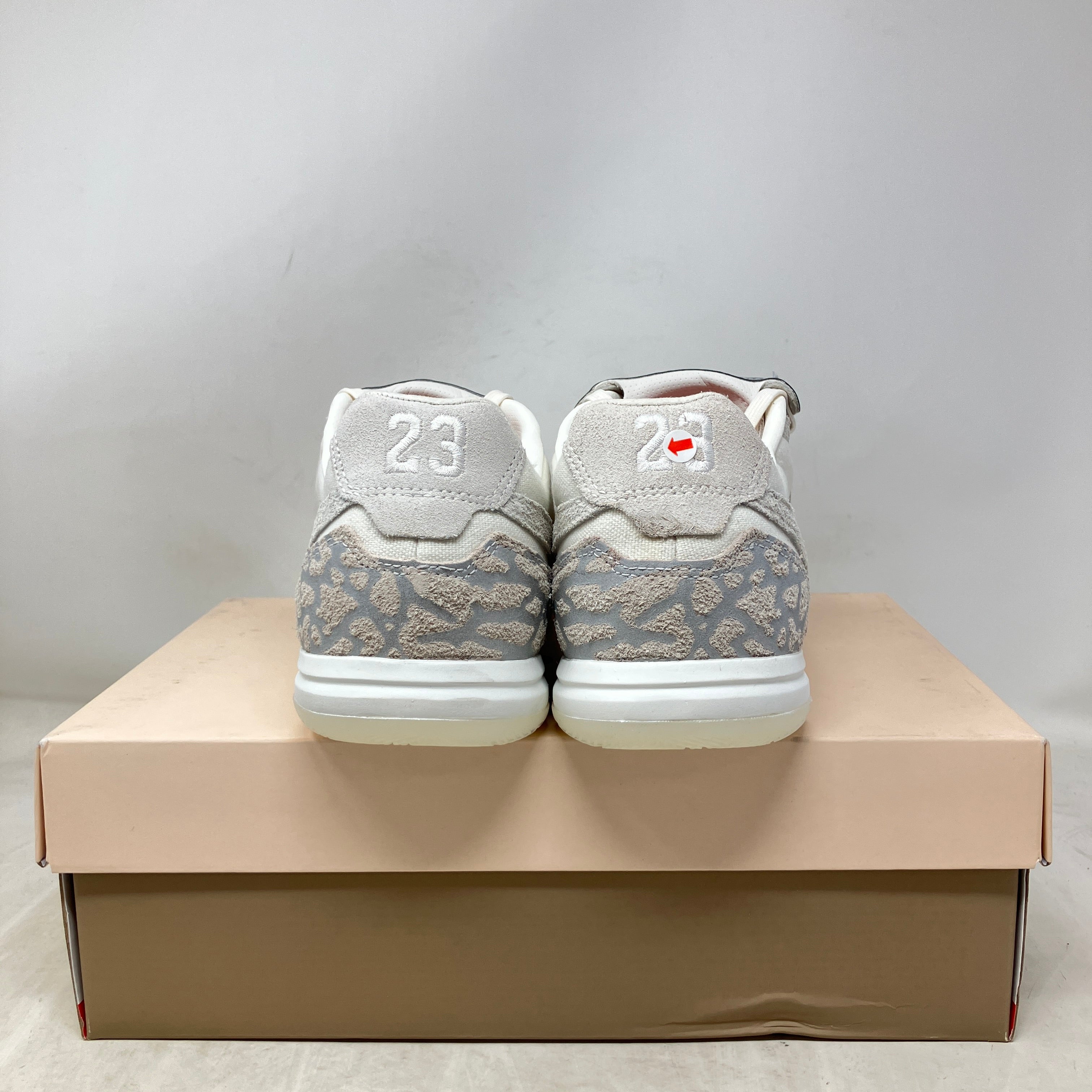 Jordan Tiempo Streetgato SE Phantom Sail