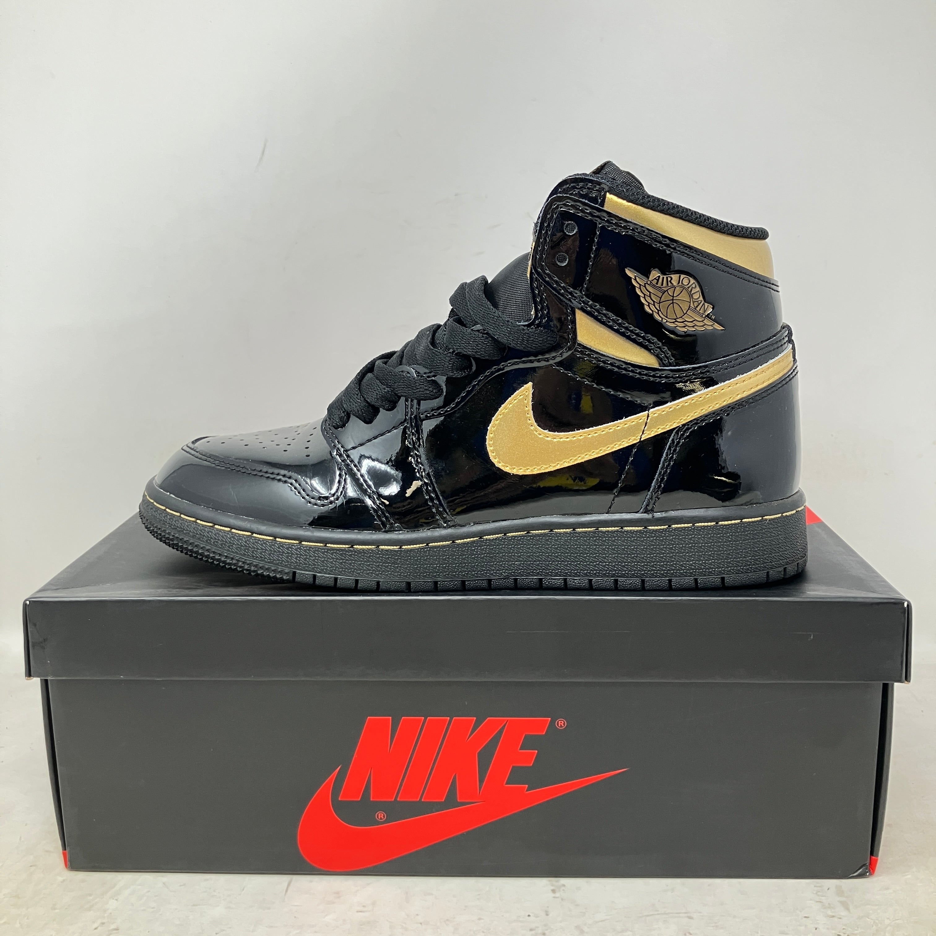 Jordan 1 Retro High Black Metallic Gold (2020) (GS)