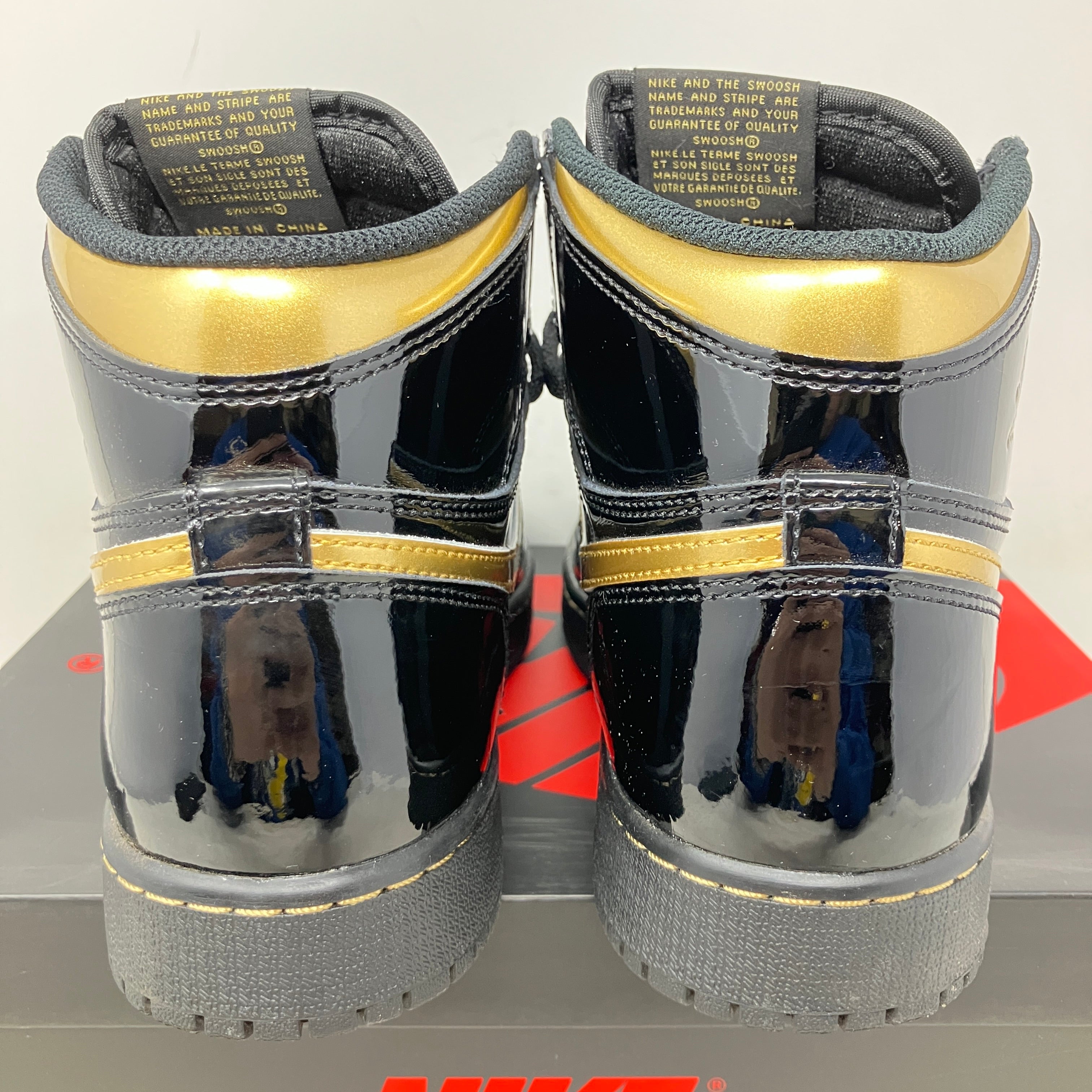 Jordan 1 Retro High Black Metallic Gold (2020) (GS)