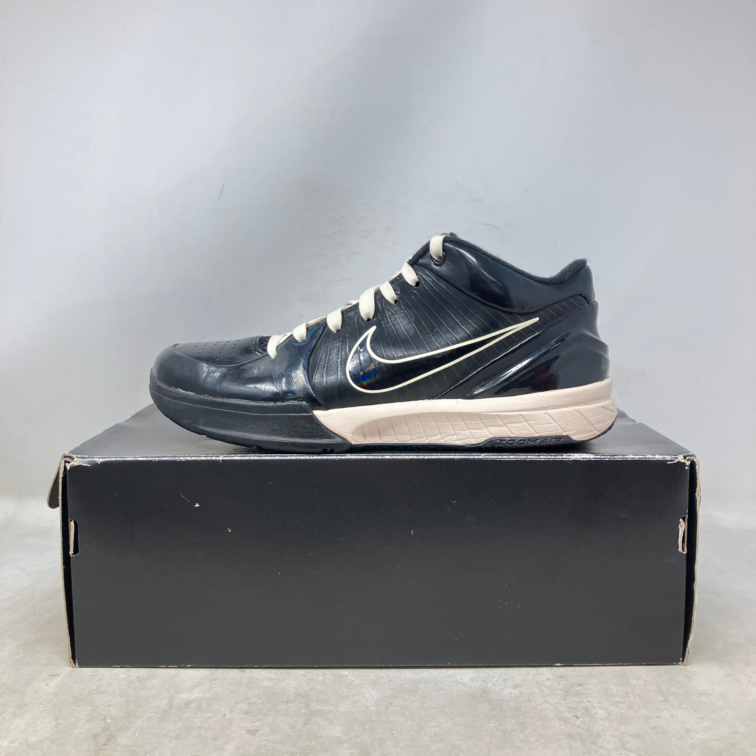 Nike Kobe 4 Protro Undefeated Black Mamba