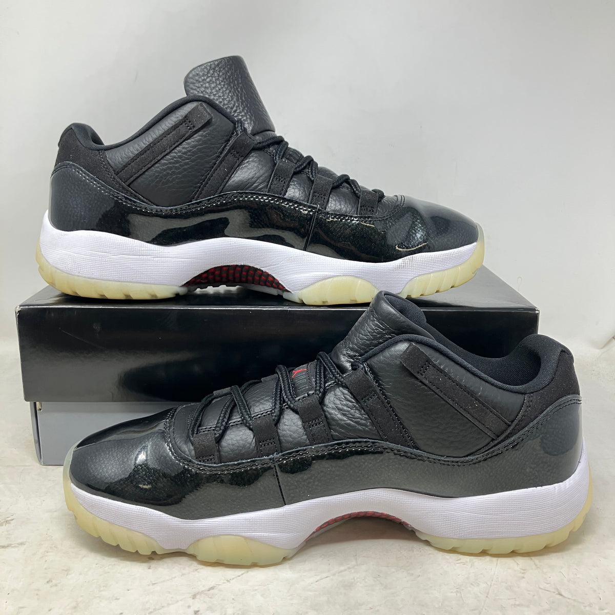 Jordan 11 Retro Low 72-10