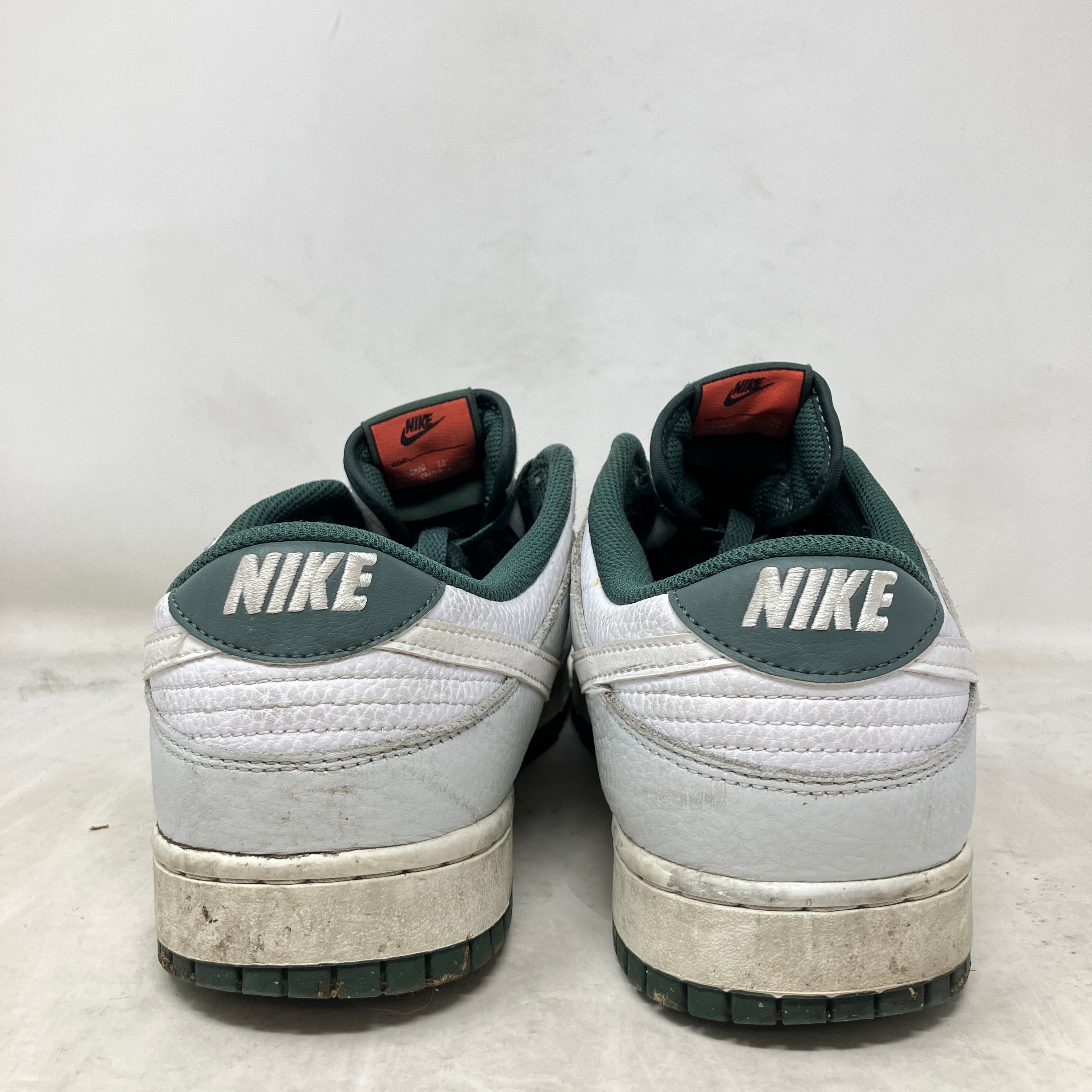Nike Dunk Low Retro SE Photon Dust Vintage Green