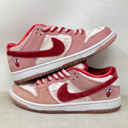 Nike SB Dunk Low StrangeLove Skateboards