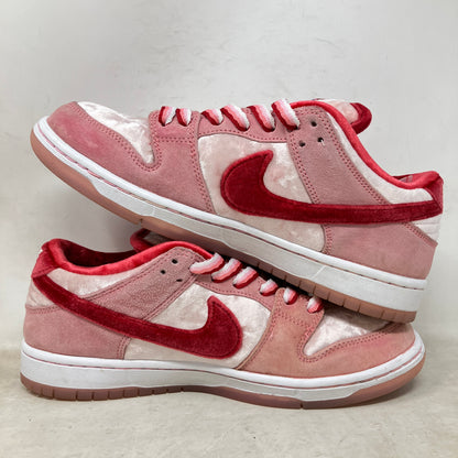 Nike SB Dunk Low StrangeLove Skateboards