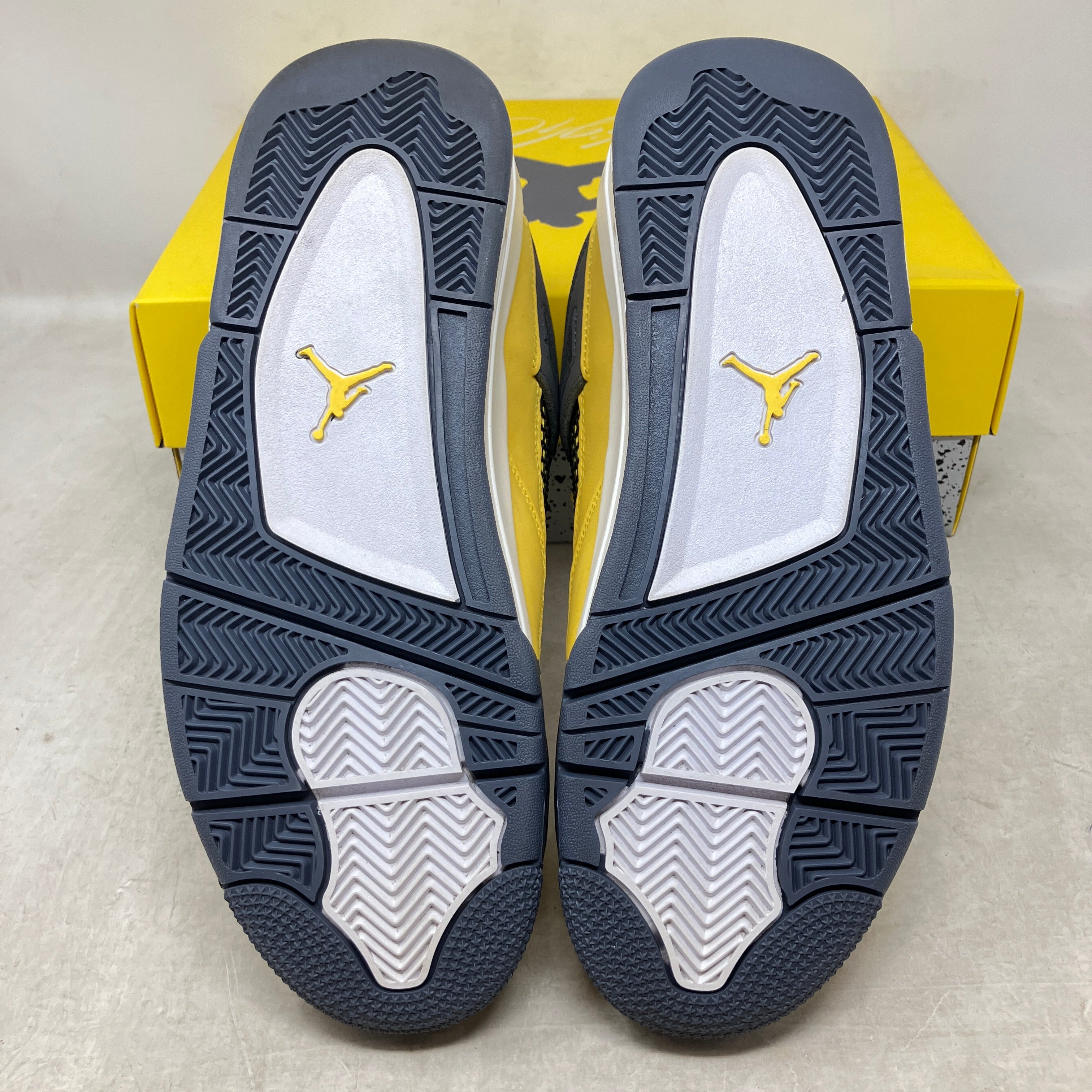 Jordan 4 Retro Lightning (2021)