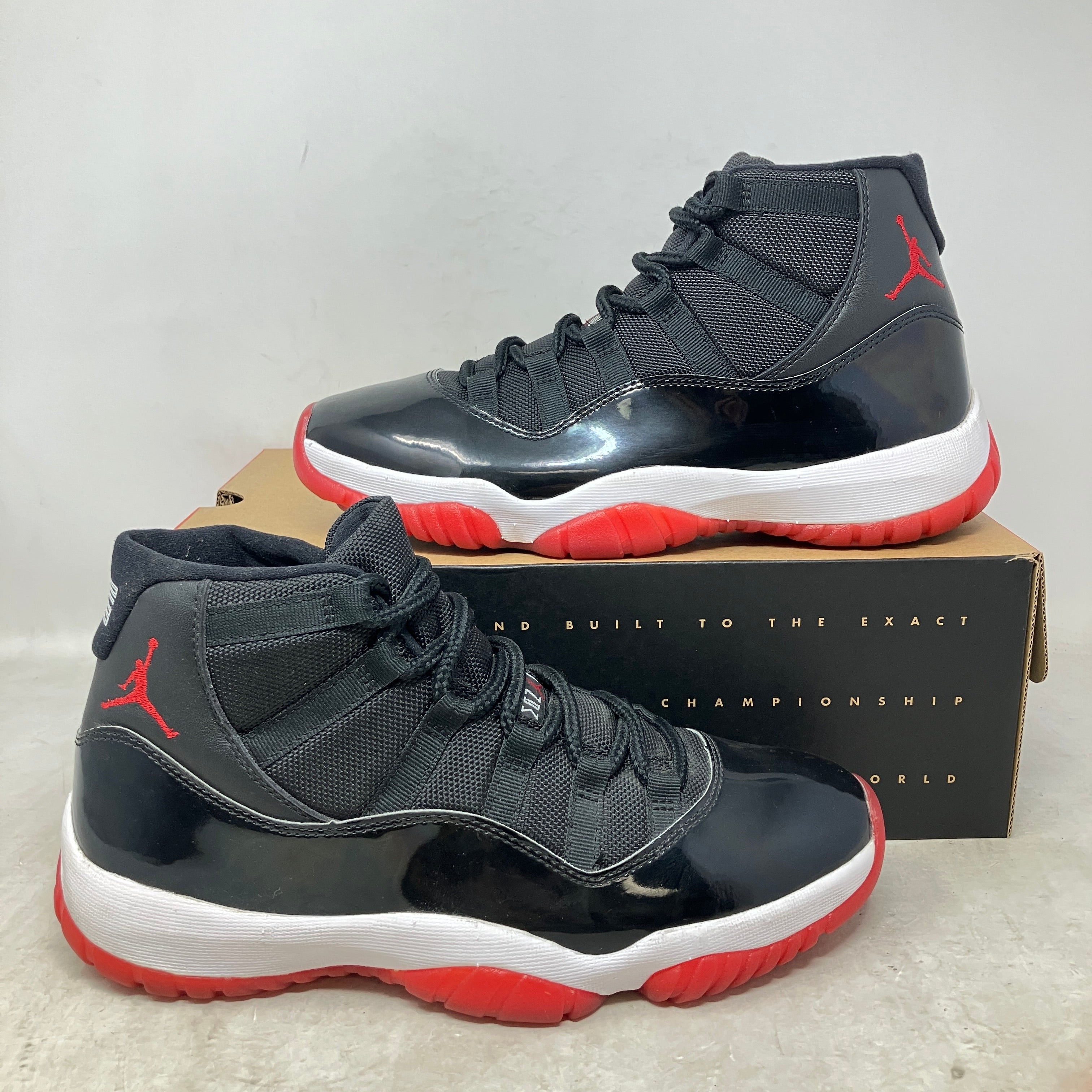 Jordan 11 Retro Playoffs Bred (2019)