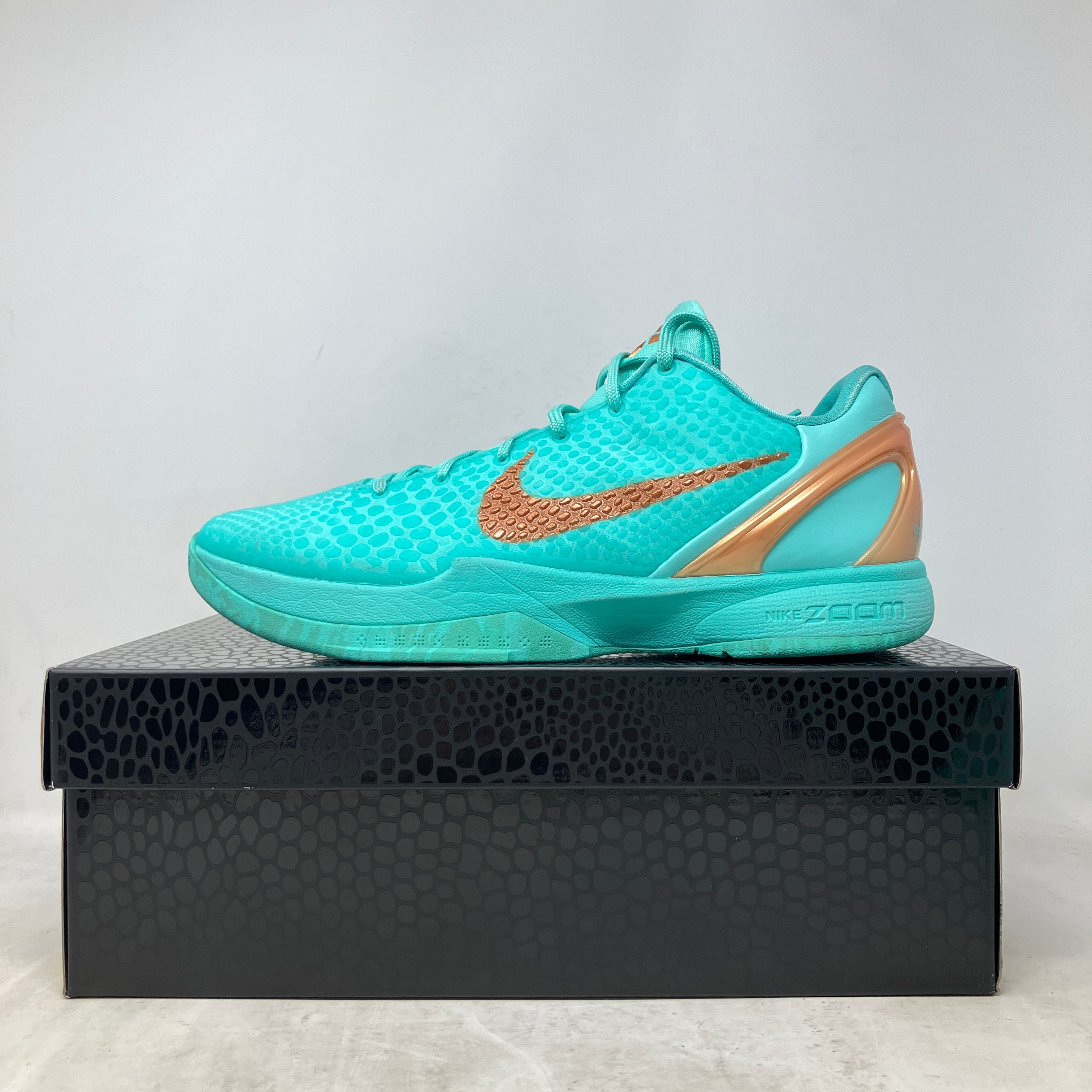 Nike Kobe 6 Protro Jalen Brunson Statue of Liberty