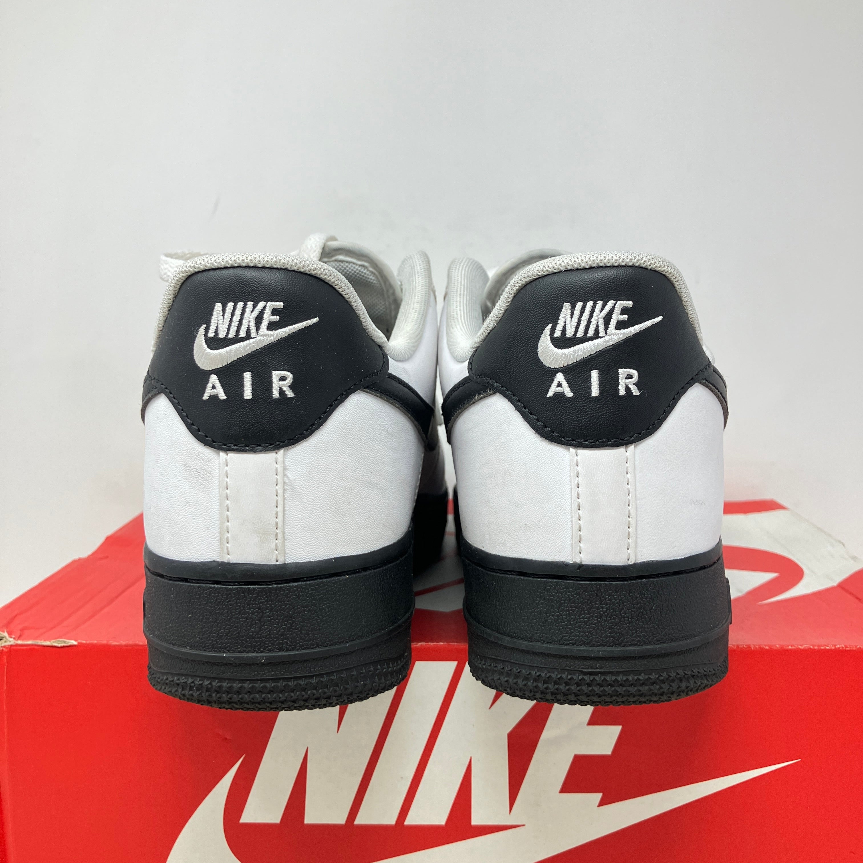 Nike Air Force 1 Low White Black Midsole