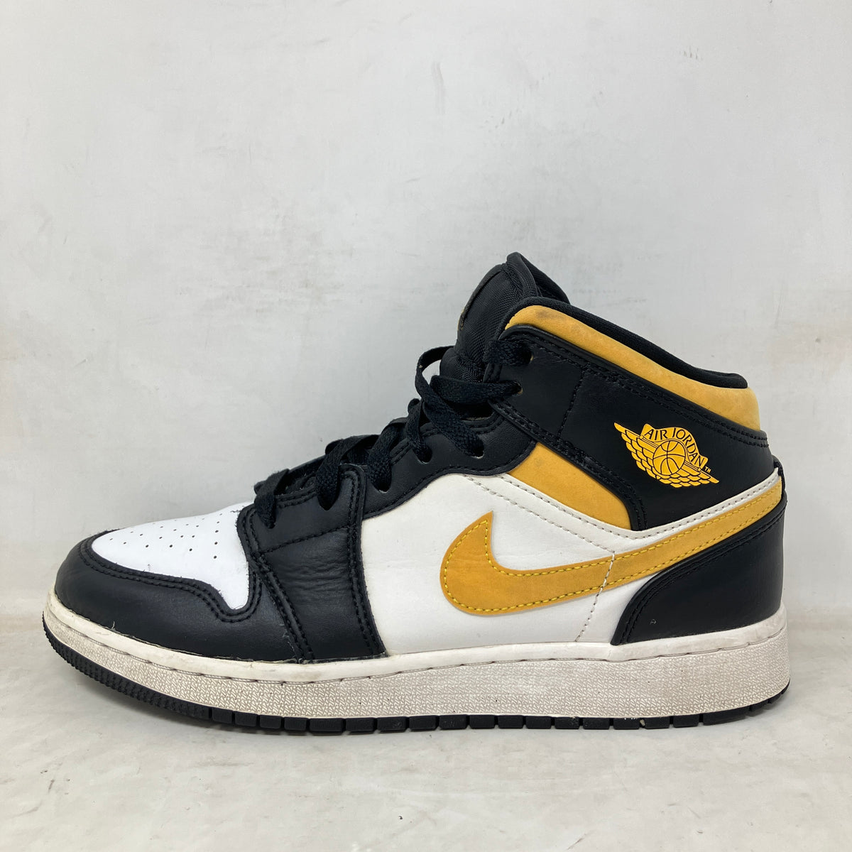 Jordan 1 Mid White Pollen Black (GS)