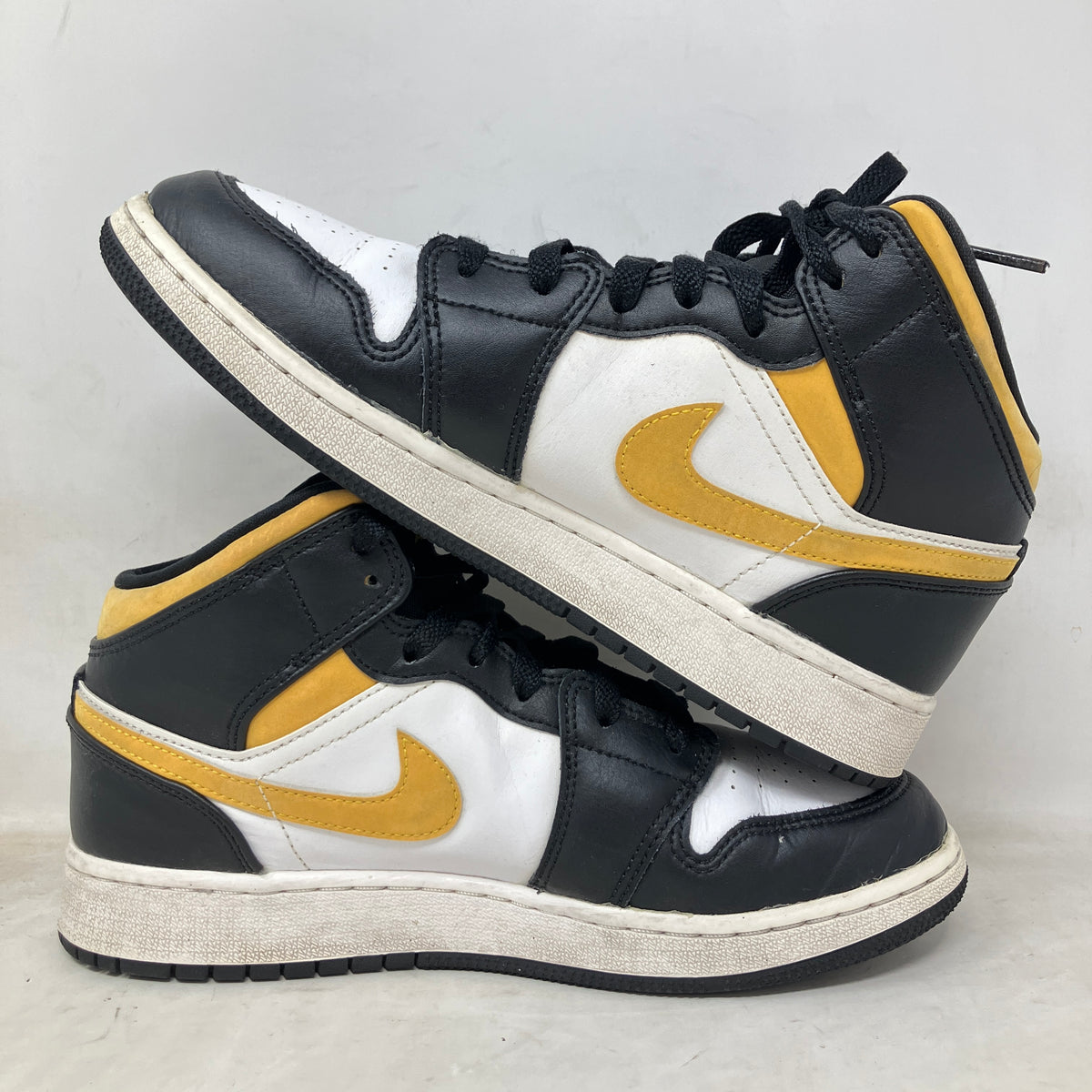 Jordan 1 Mid White Pollen Black (GS)