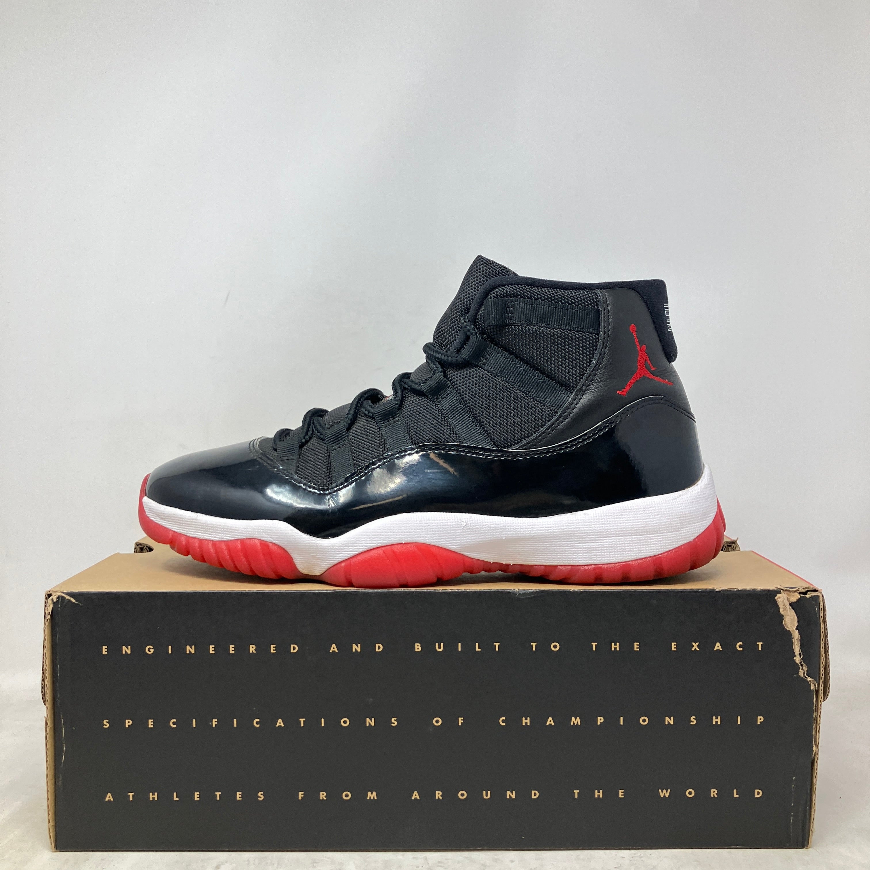 Jordan 11 Retro Playoffs Bred (2019)