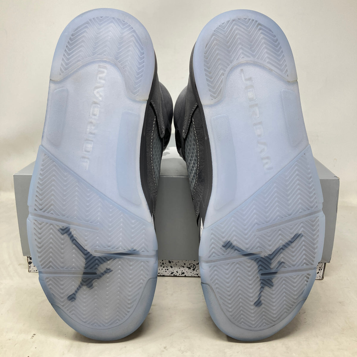 Jordan 5 Retro Wolf Grey (2026)