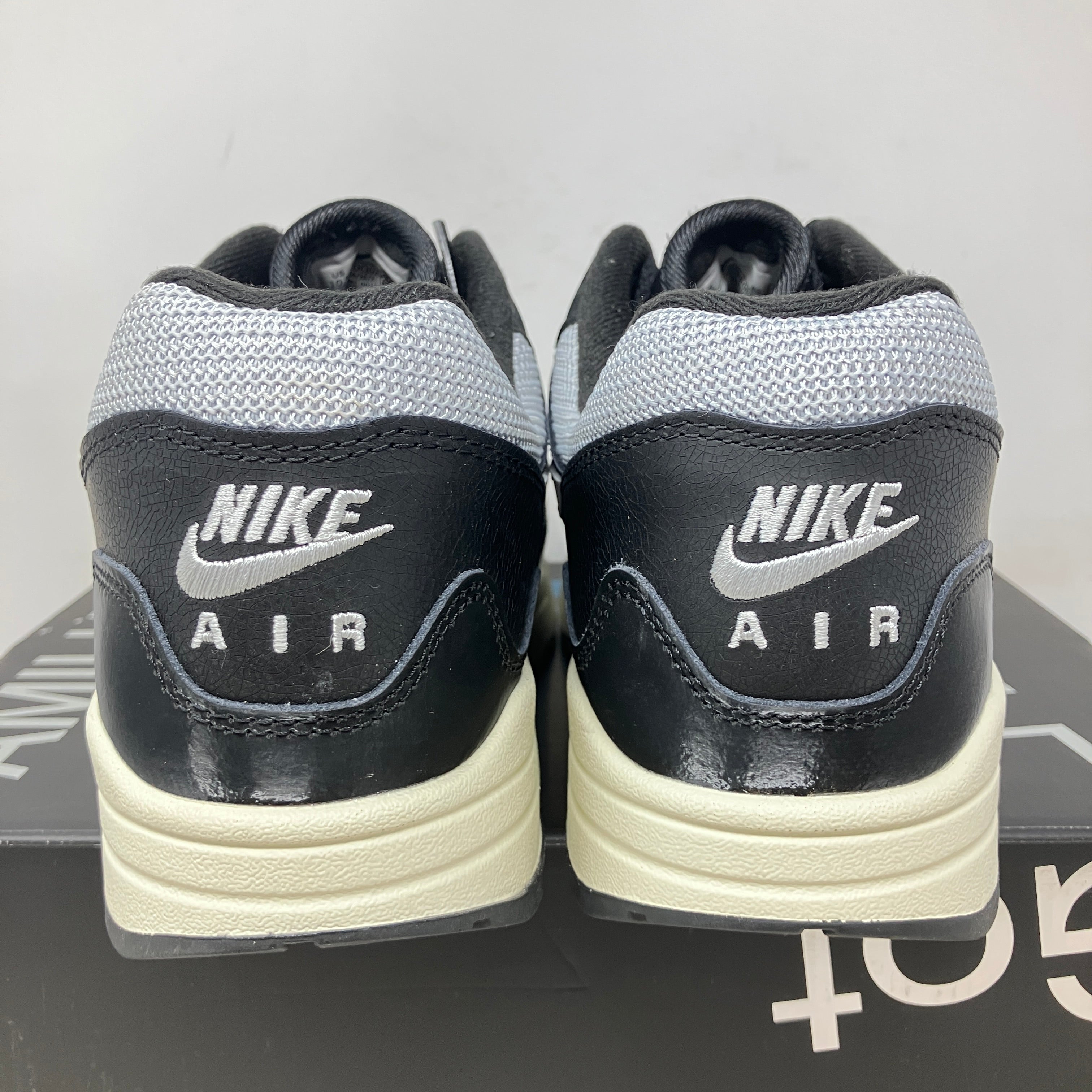 Nike Air Max 1 Patta Waves Black (with Bracelet)