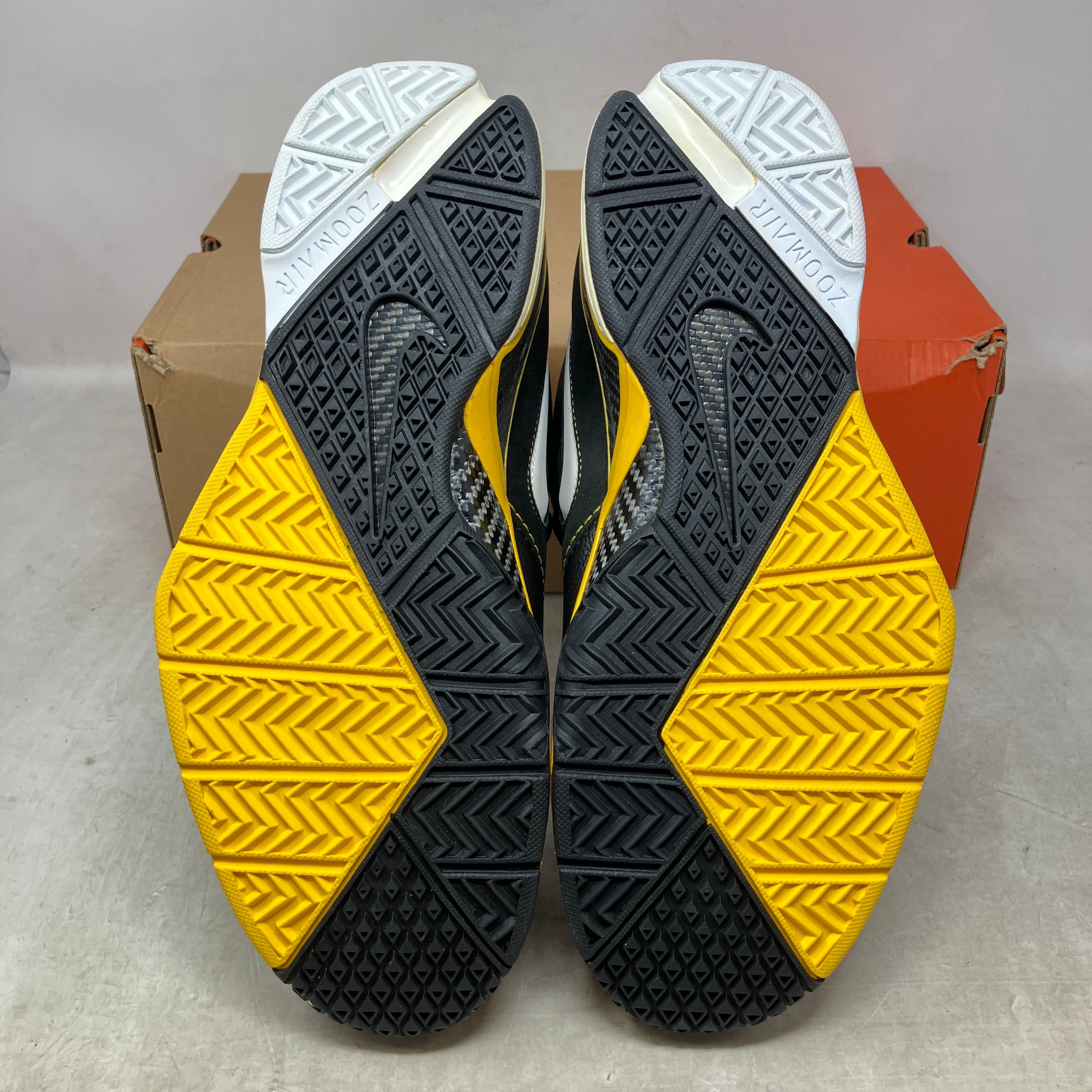 Nike Kobe 1 Black Maize