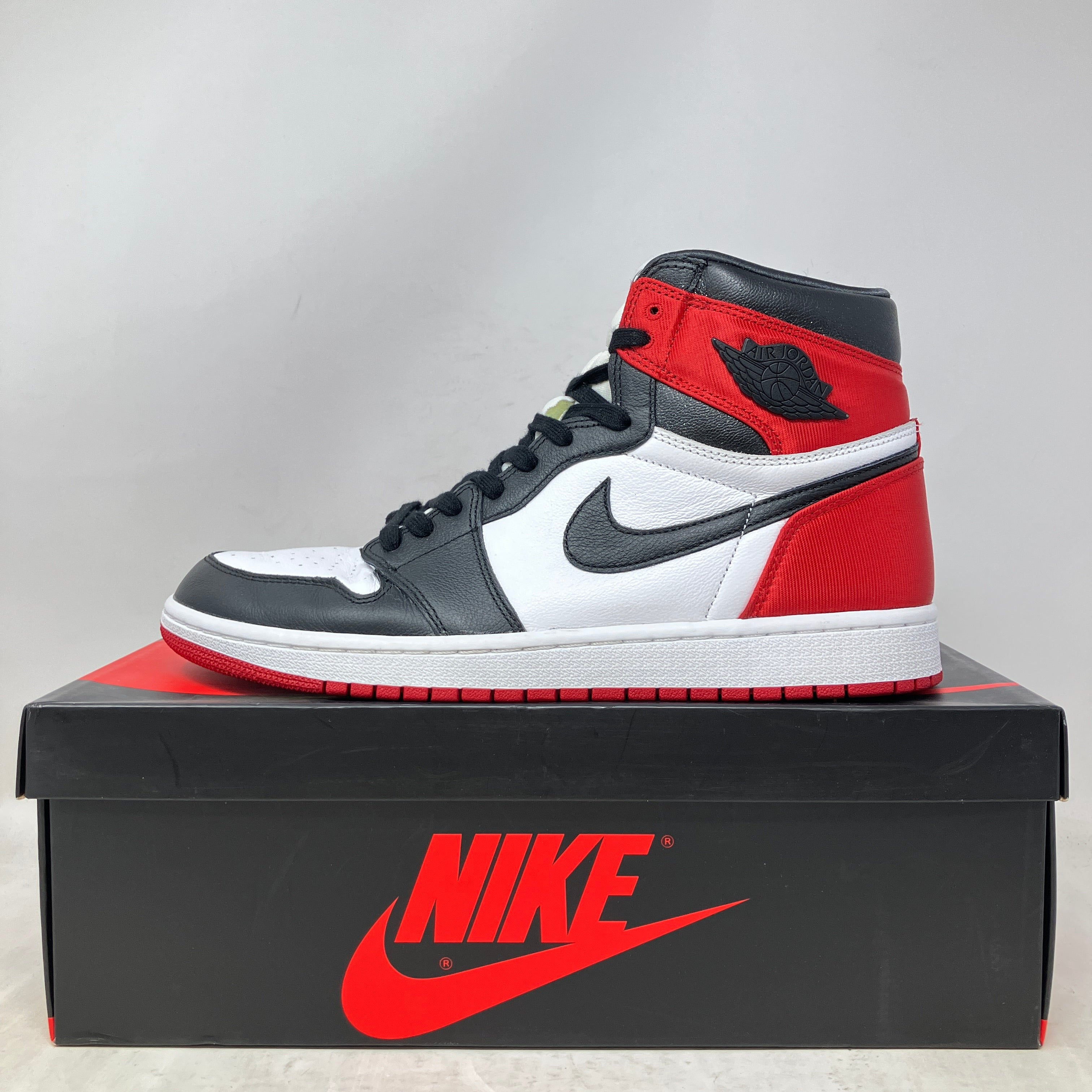 Jordan 1 Retro High Satin Black Toe (Women's)