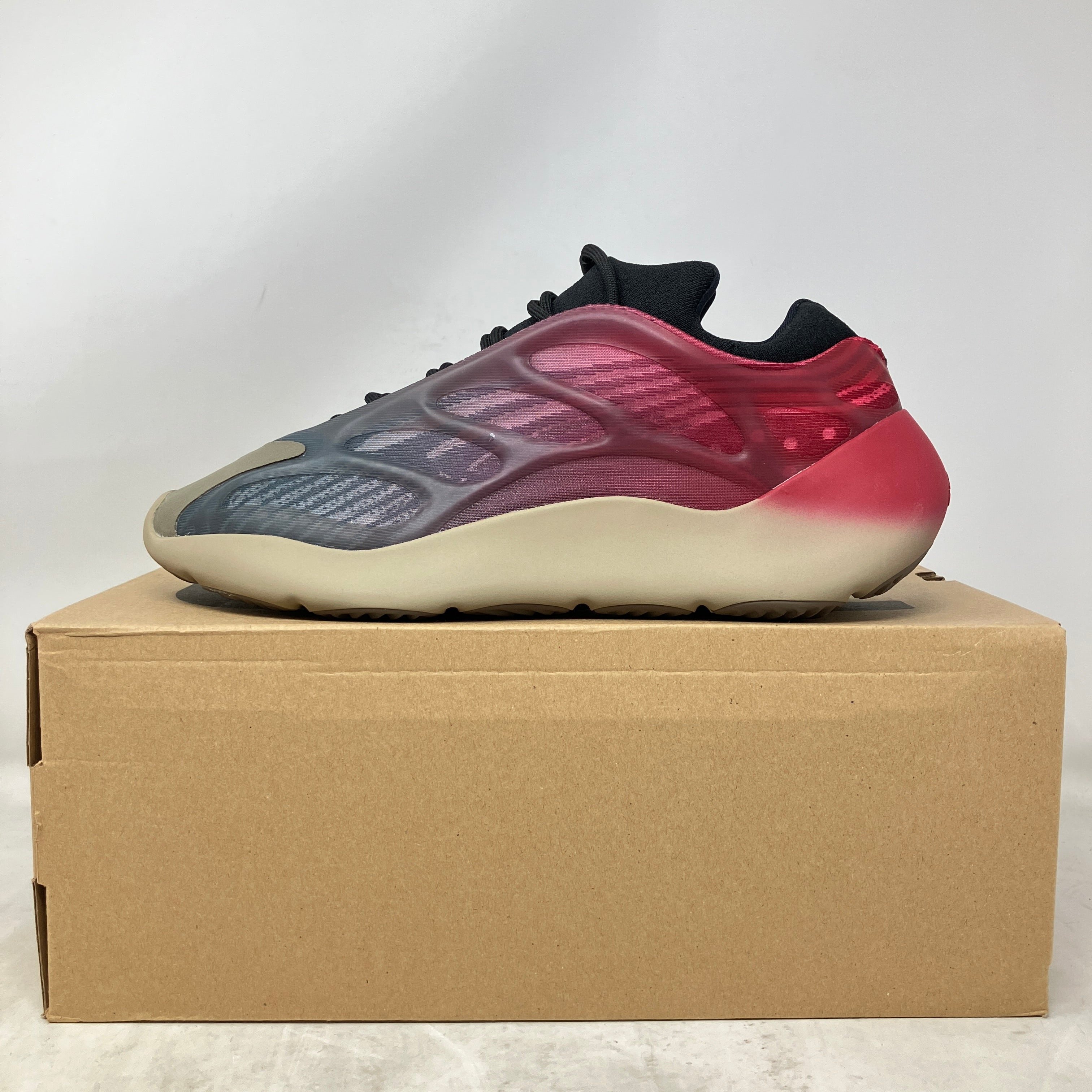 adidas Yeezy 700 V3 Fade Carbon