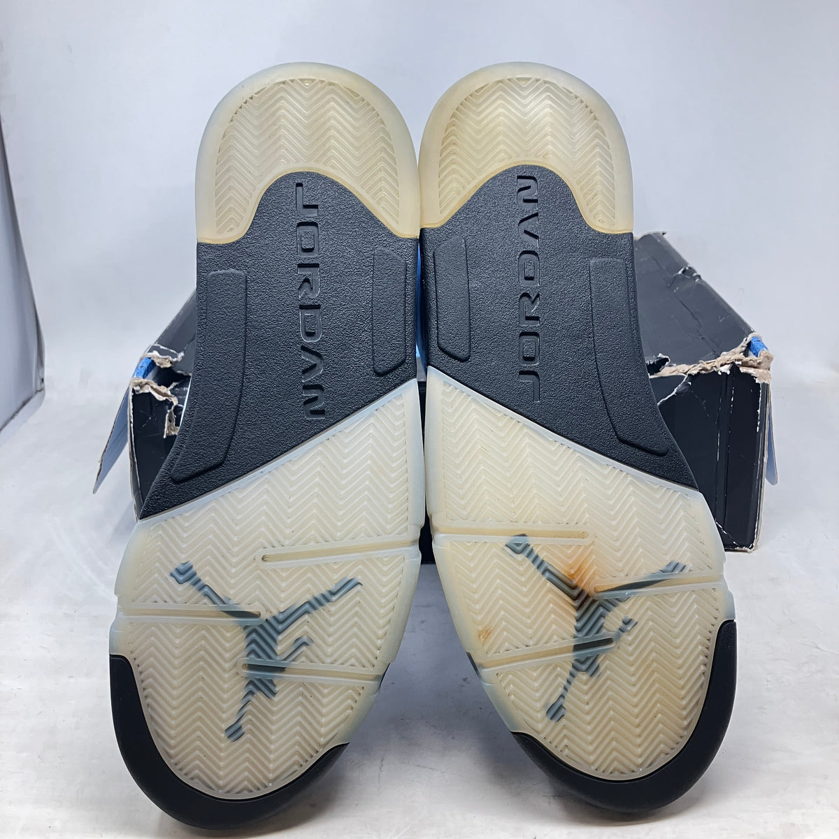 Jordan 5 Retro UNC University Blue