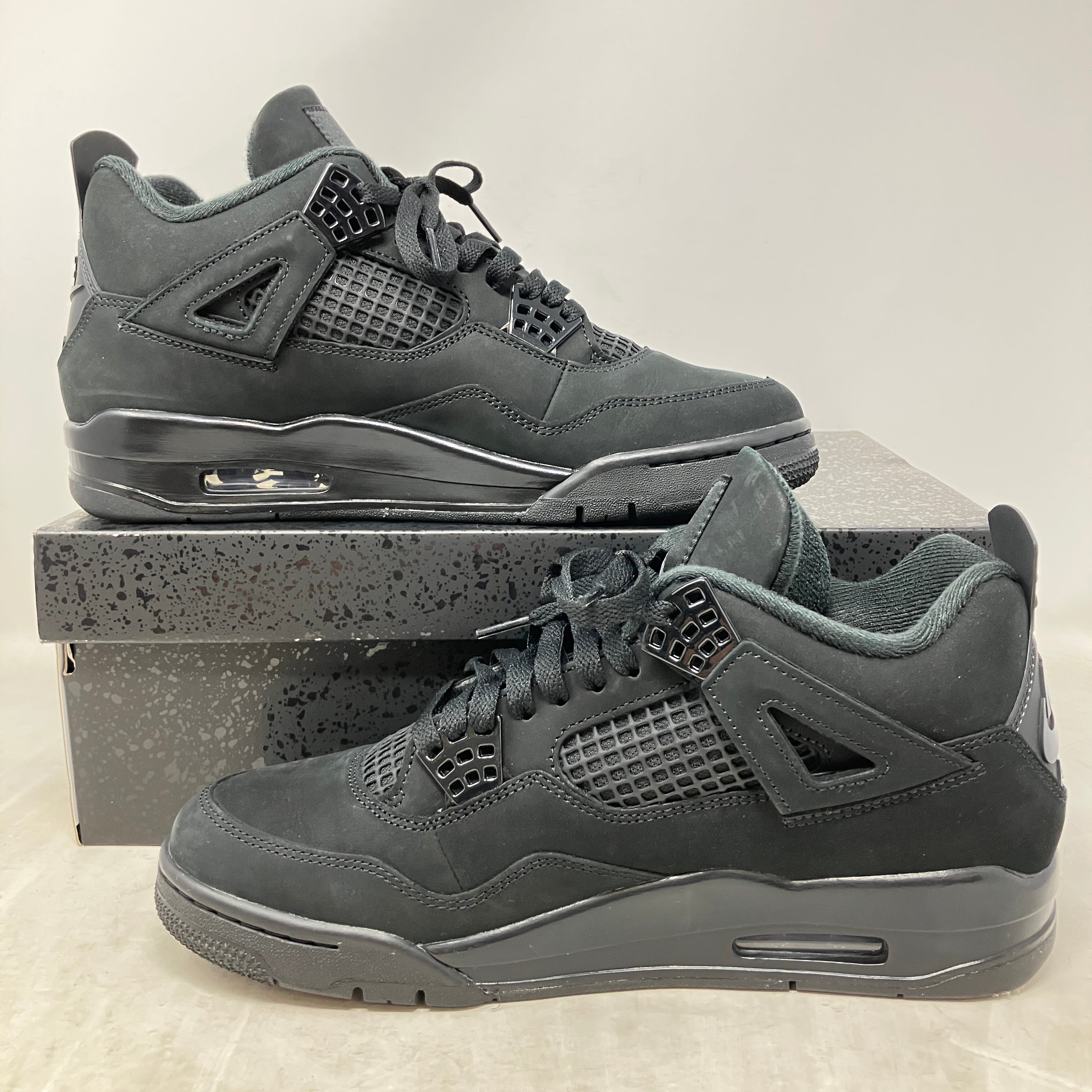 Jordan 4 Retro Black Cat (2025)