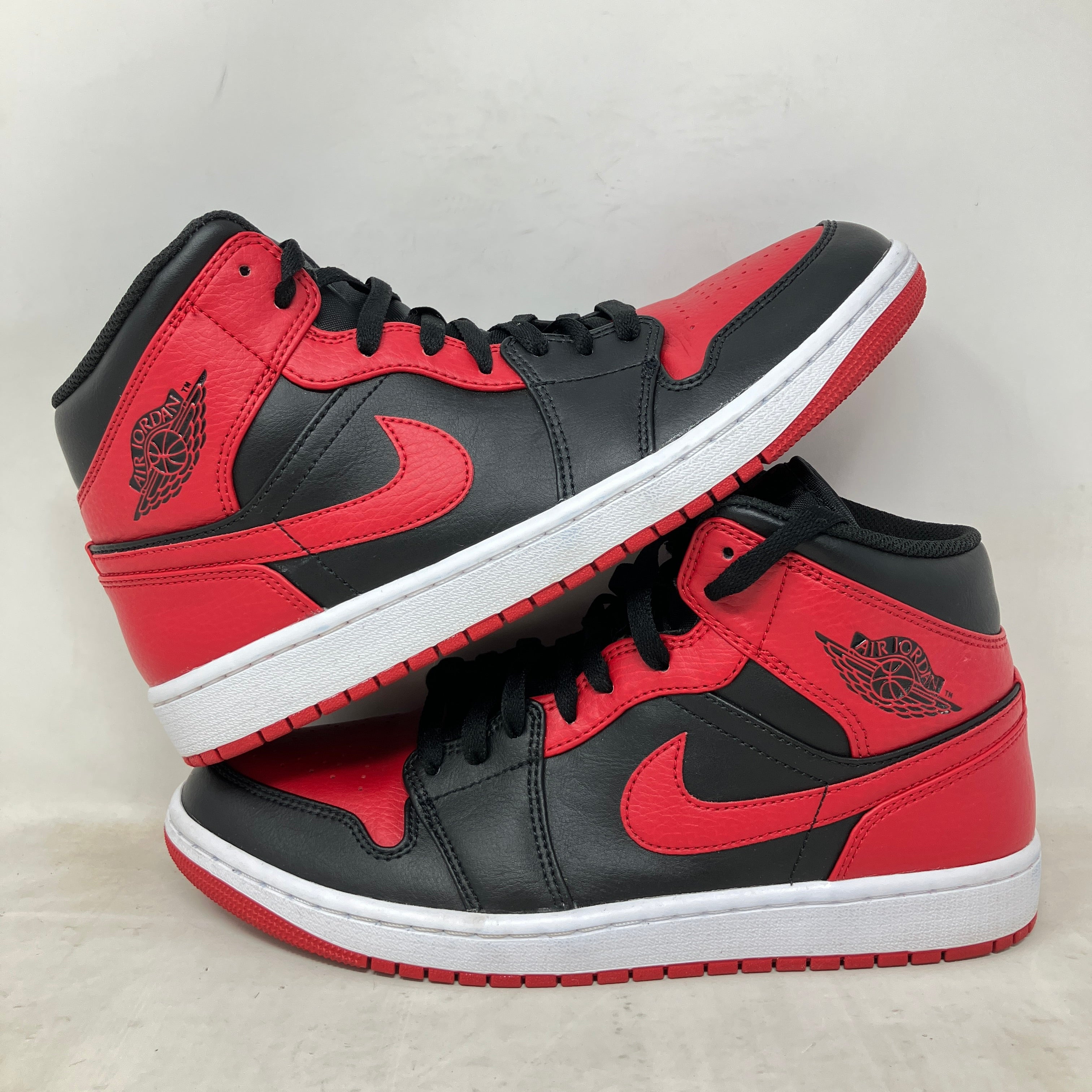 Jordan 1 Mid Banned (2020)